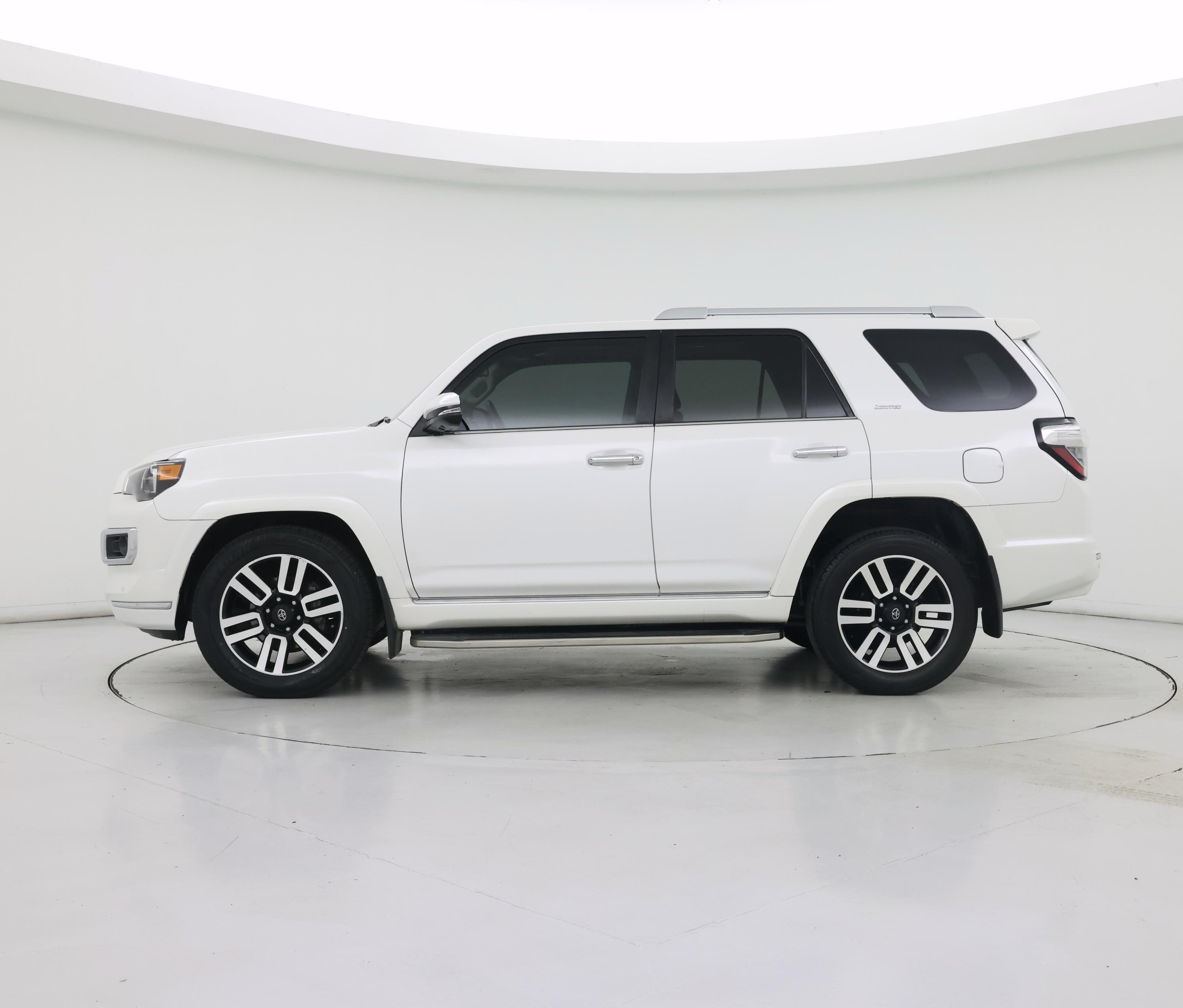Thumbnail: 2022 Toyota 4Runner - 3