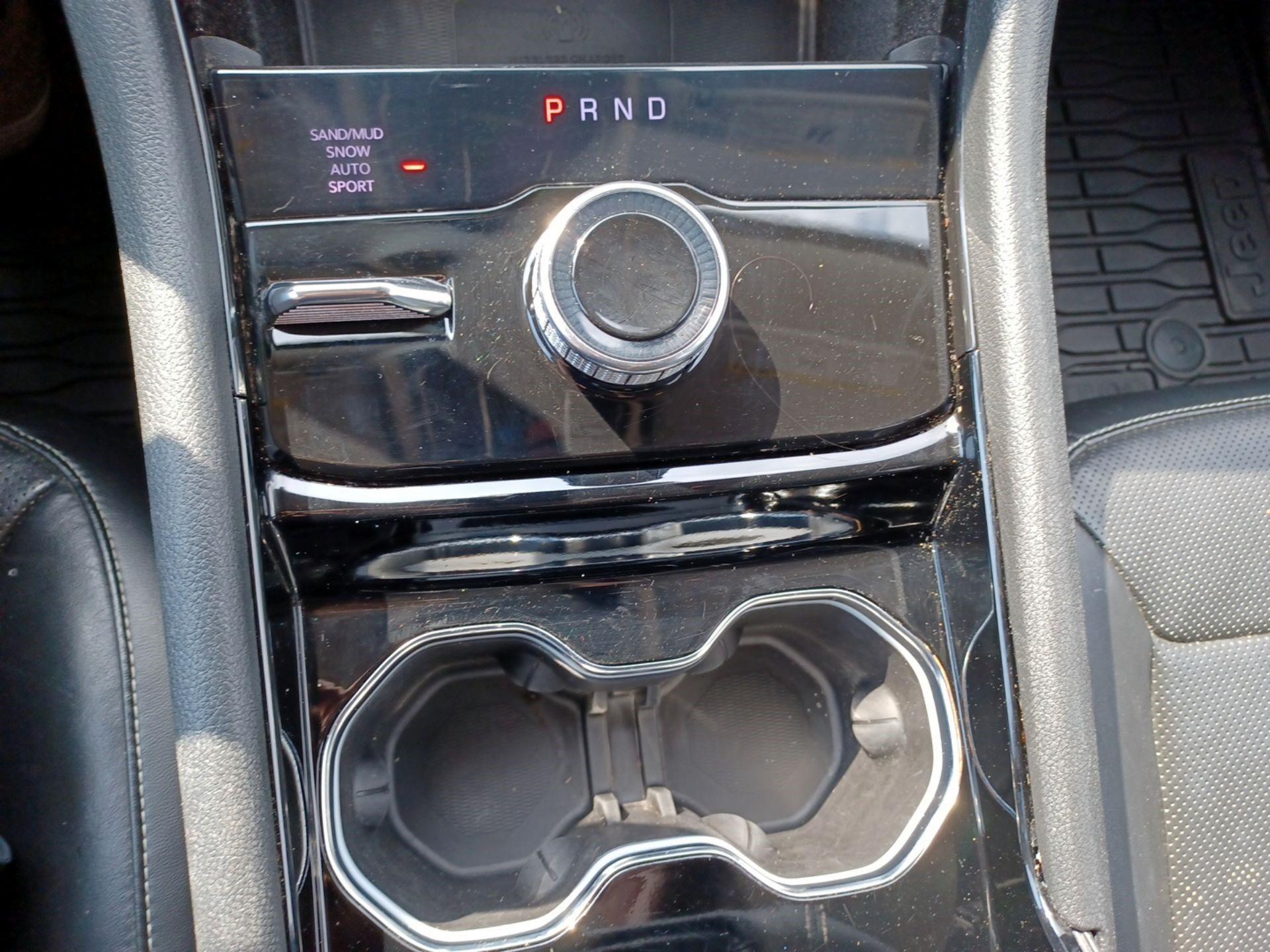 Thumbnail: 2021 Jeep Grand Cherokee L - 16