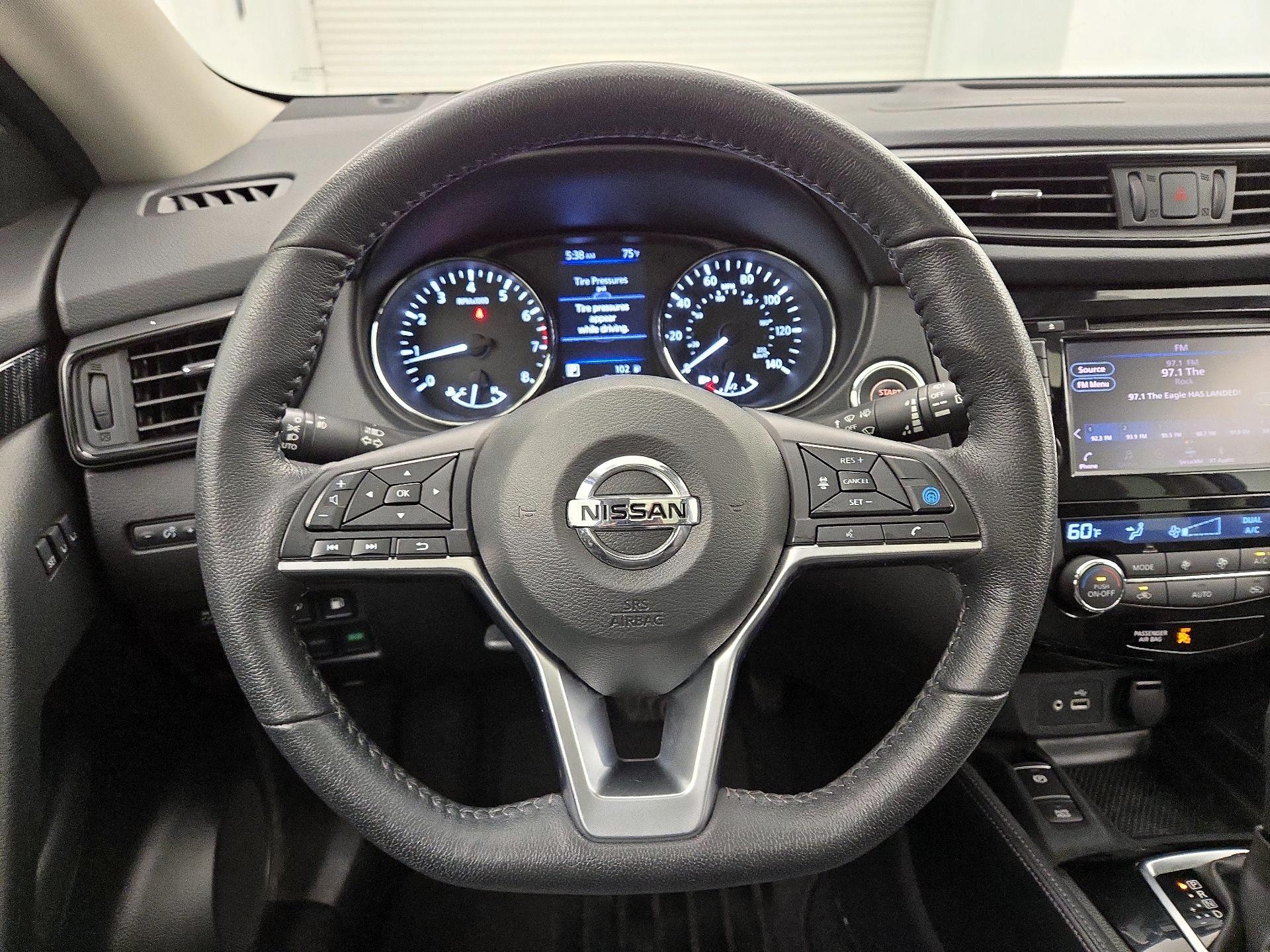 Thumbnail: 2019 Nissan Rogue - 10