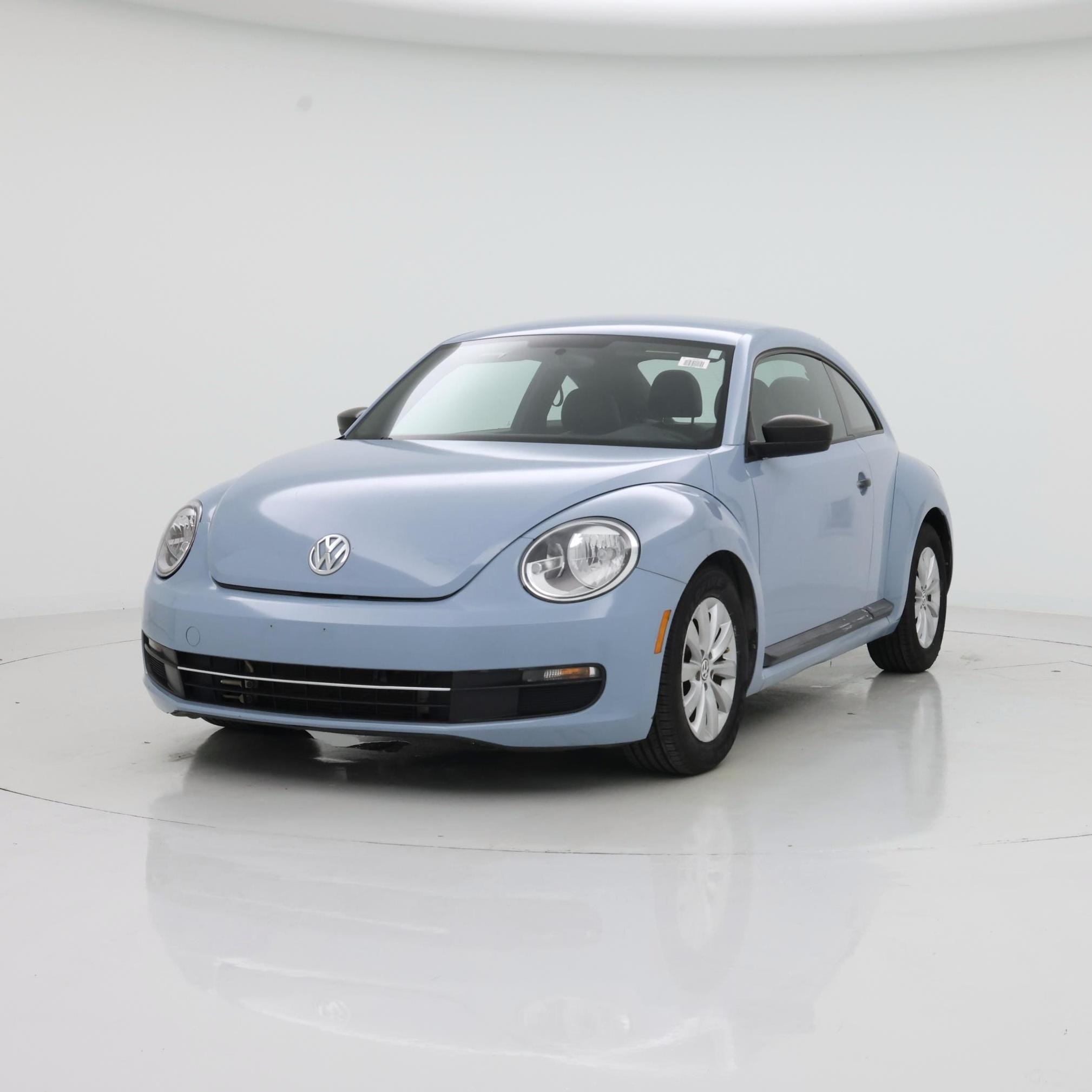 Thumbnail: 2015 Volkswagen Beetle - 4