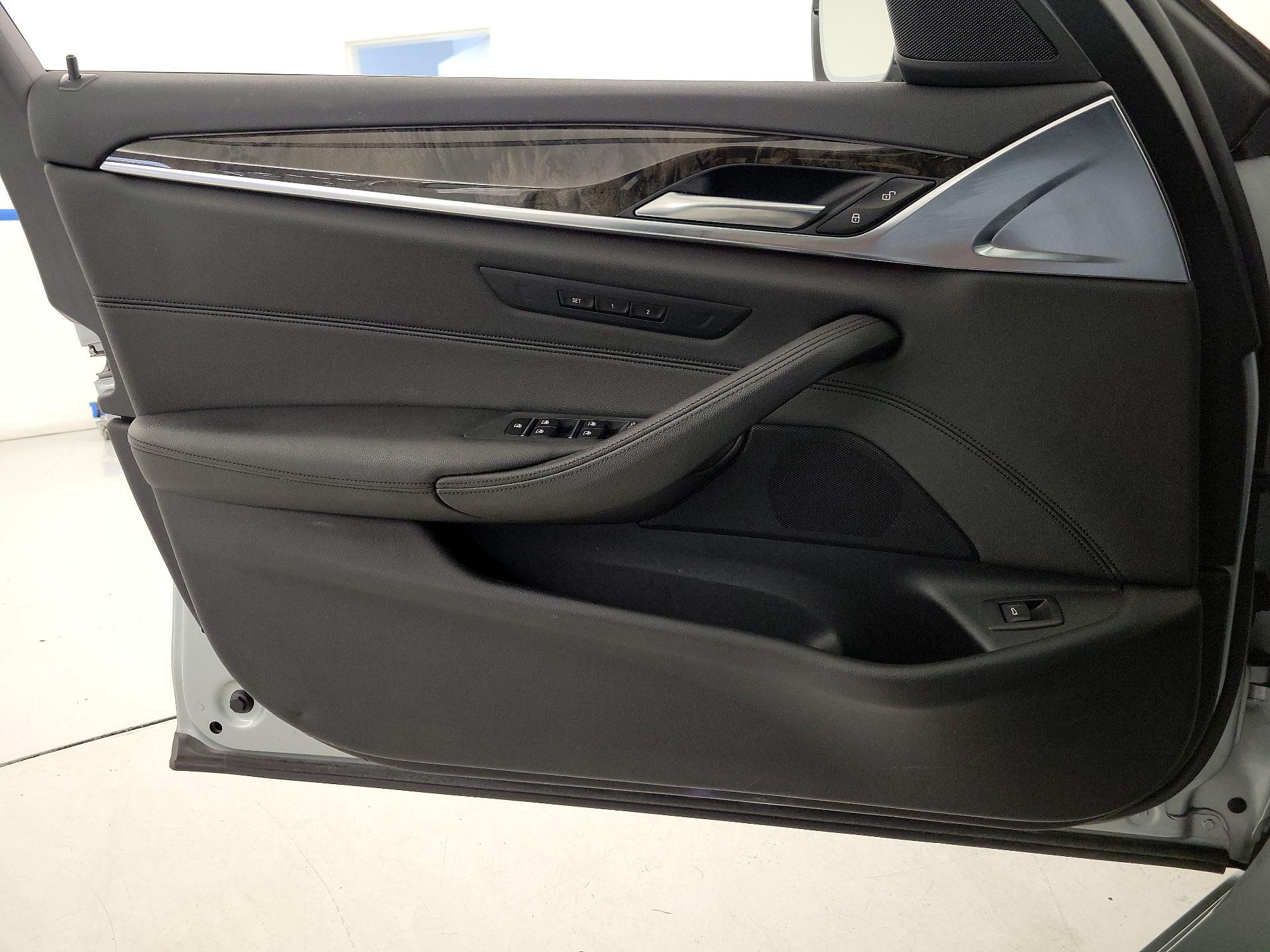 Thumbnail: 2018 BMW 5 Series - 12
