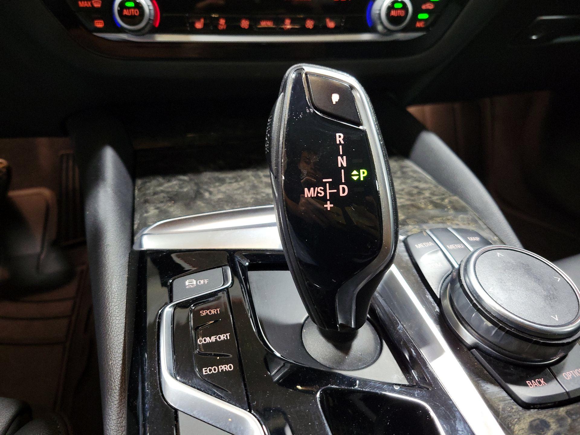 Thumbnail: 2018 BMW 5 Series - 17