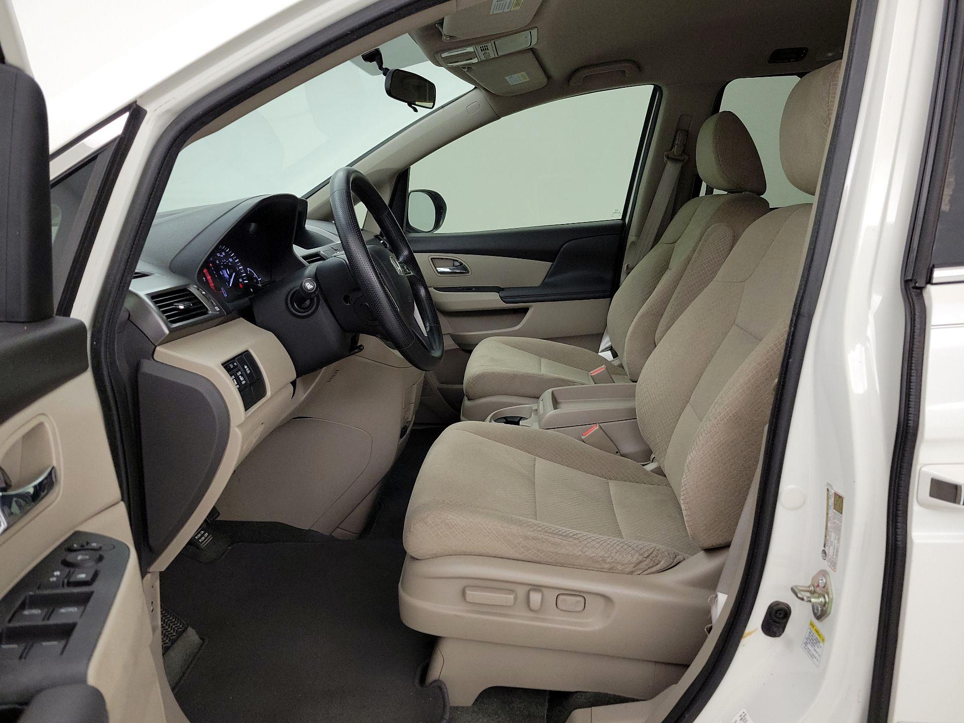 Thumbnail: 2016 Honda Odyssey - 11