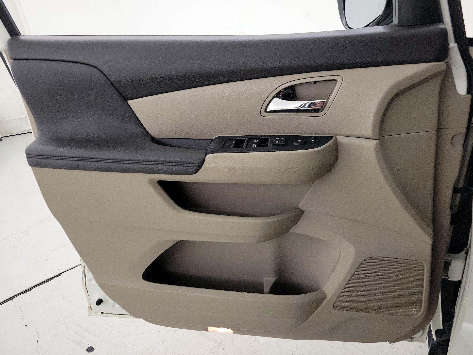 Thumbnail: 2016 Honda Odyssey - 12
