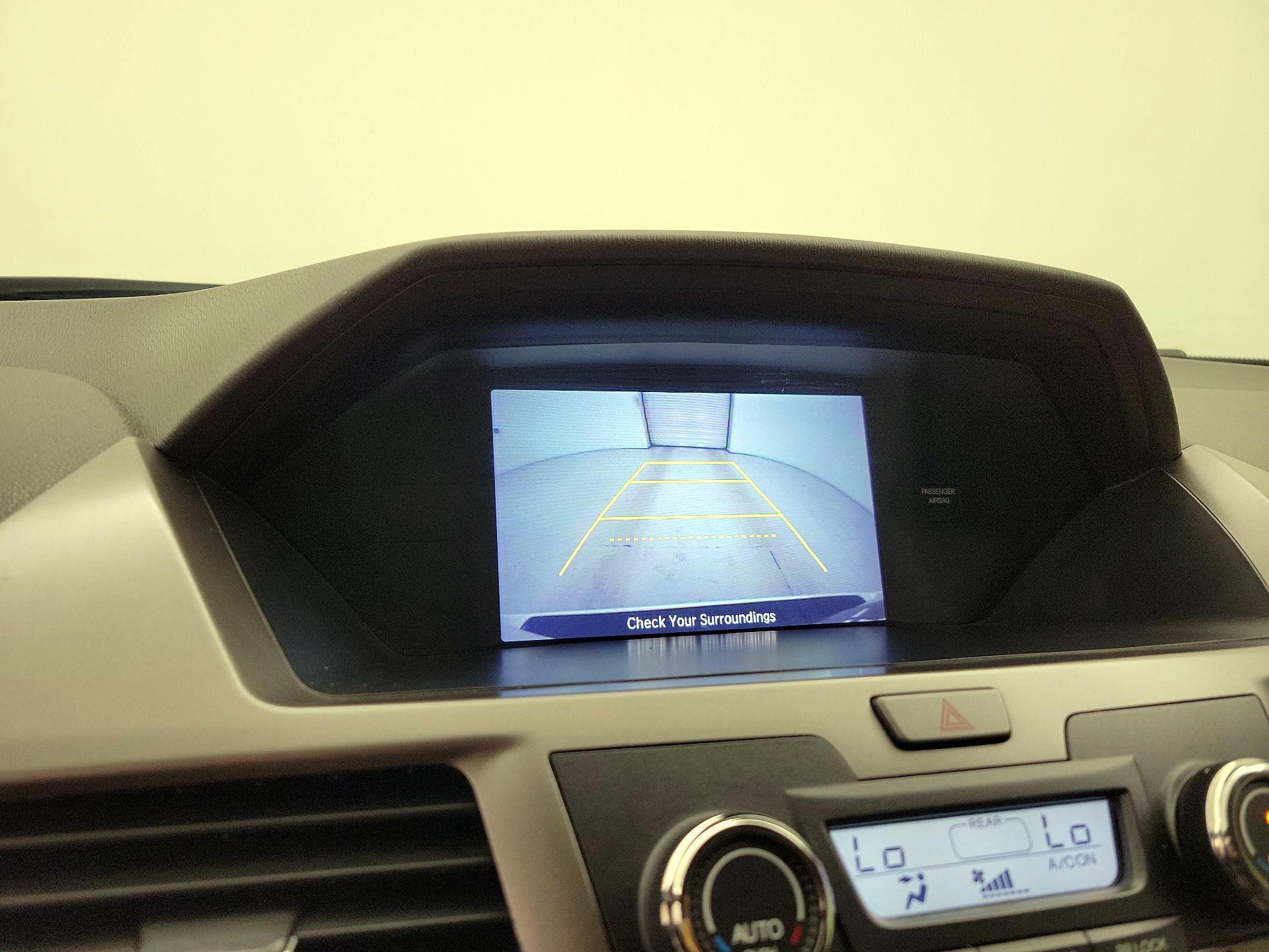 Thumbnail: 2016 Honda Odyssey - 14