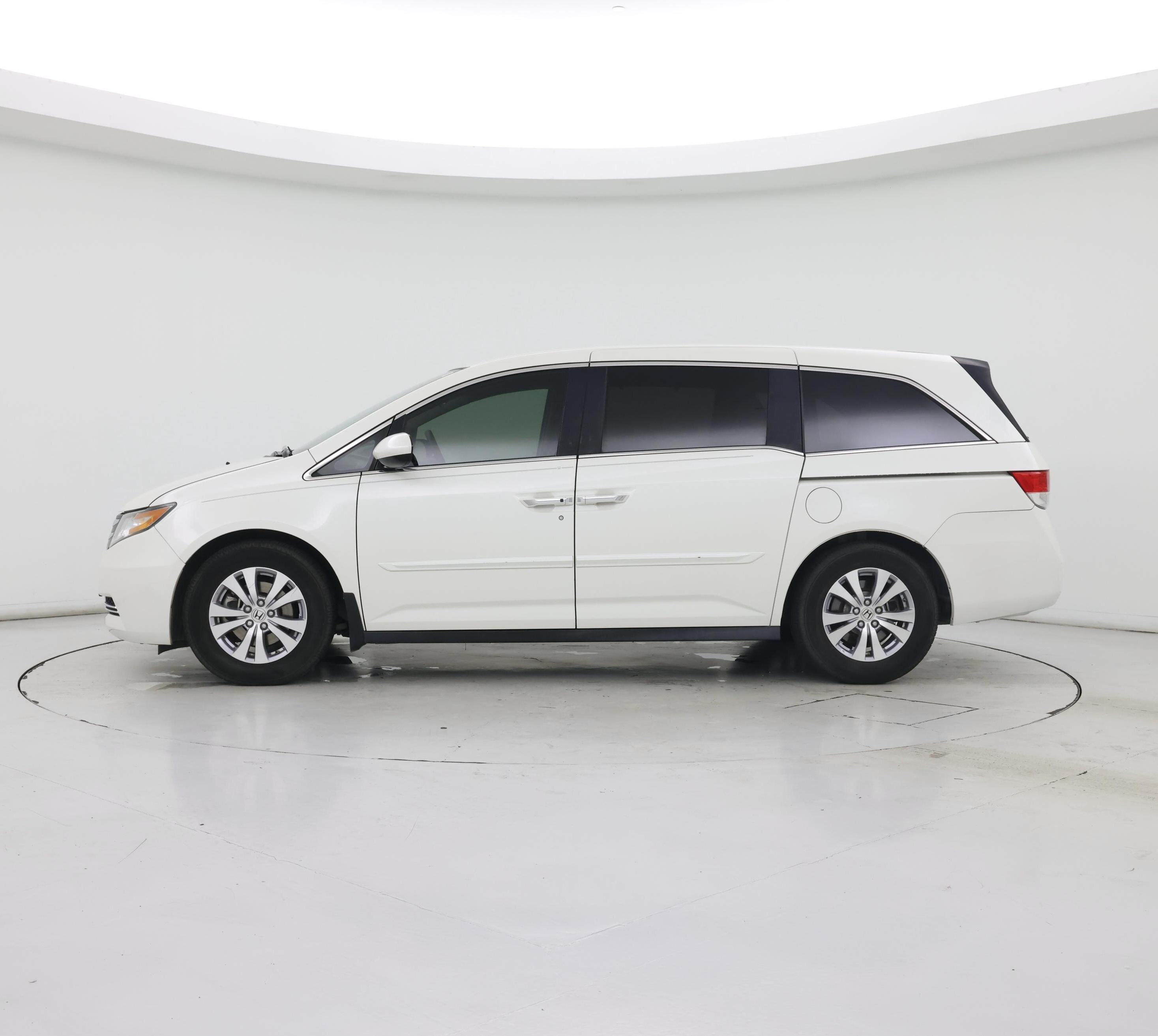 Thumbnail: 2016 Honda Odyssey - 3