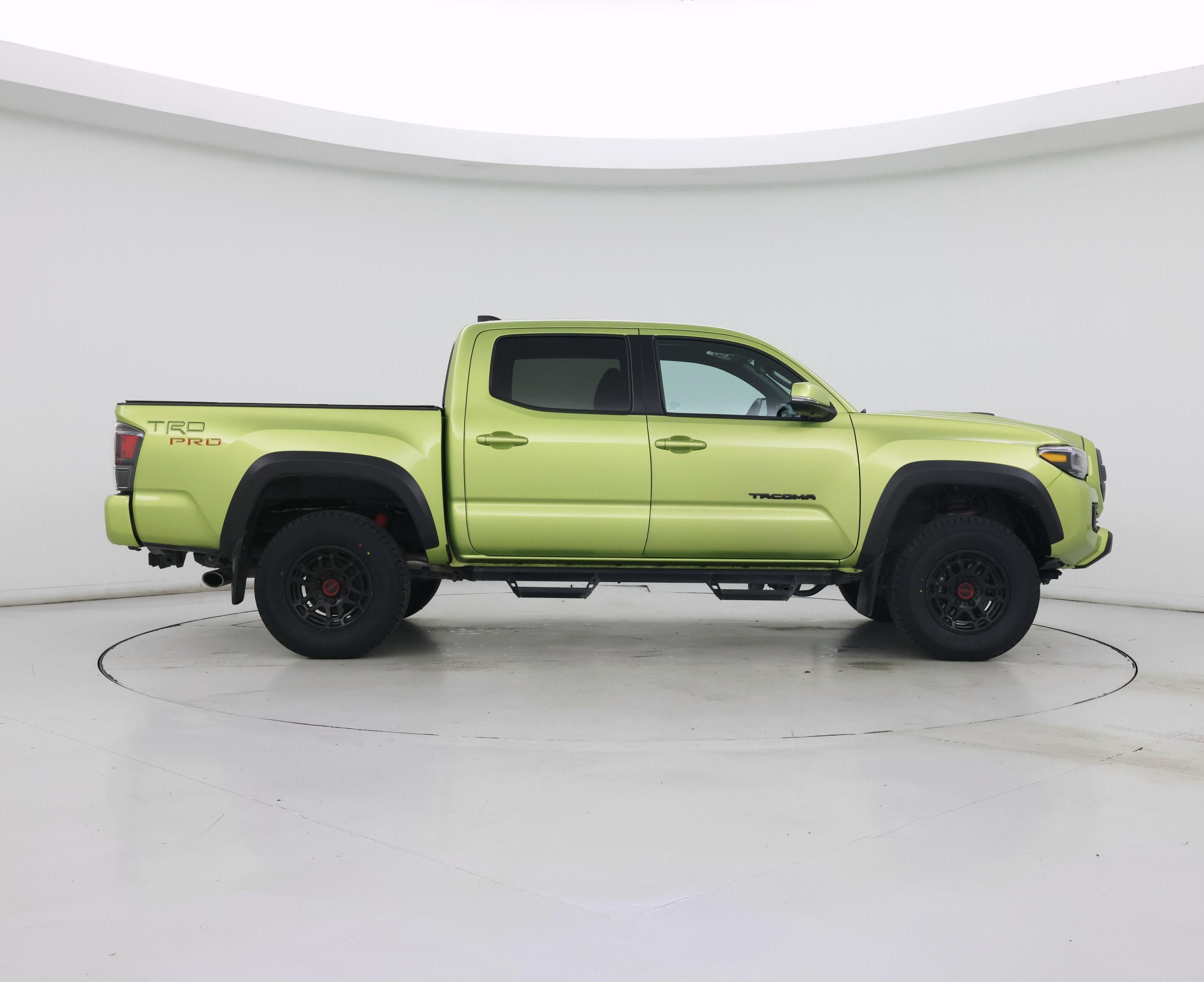 Thumbnail: 2022 Toyota Tacoma - 7