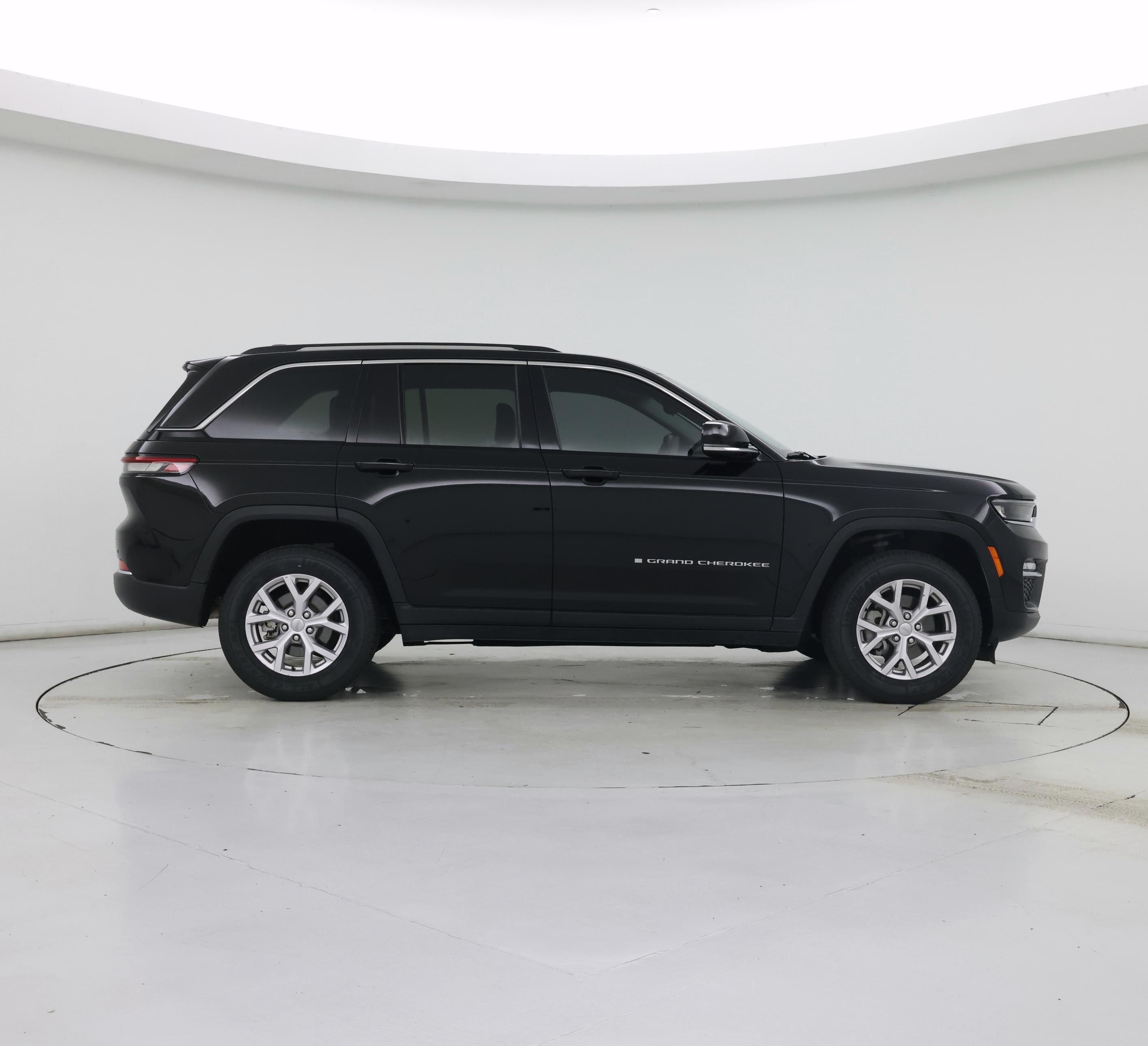 Thumbnail: 2022 Jeep Grand Cherokee - 7