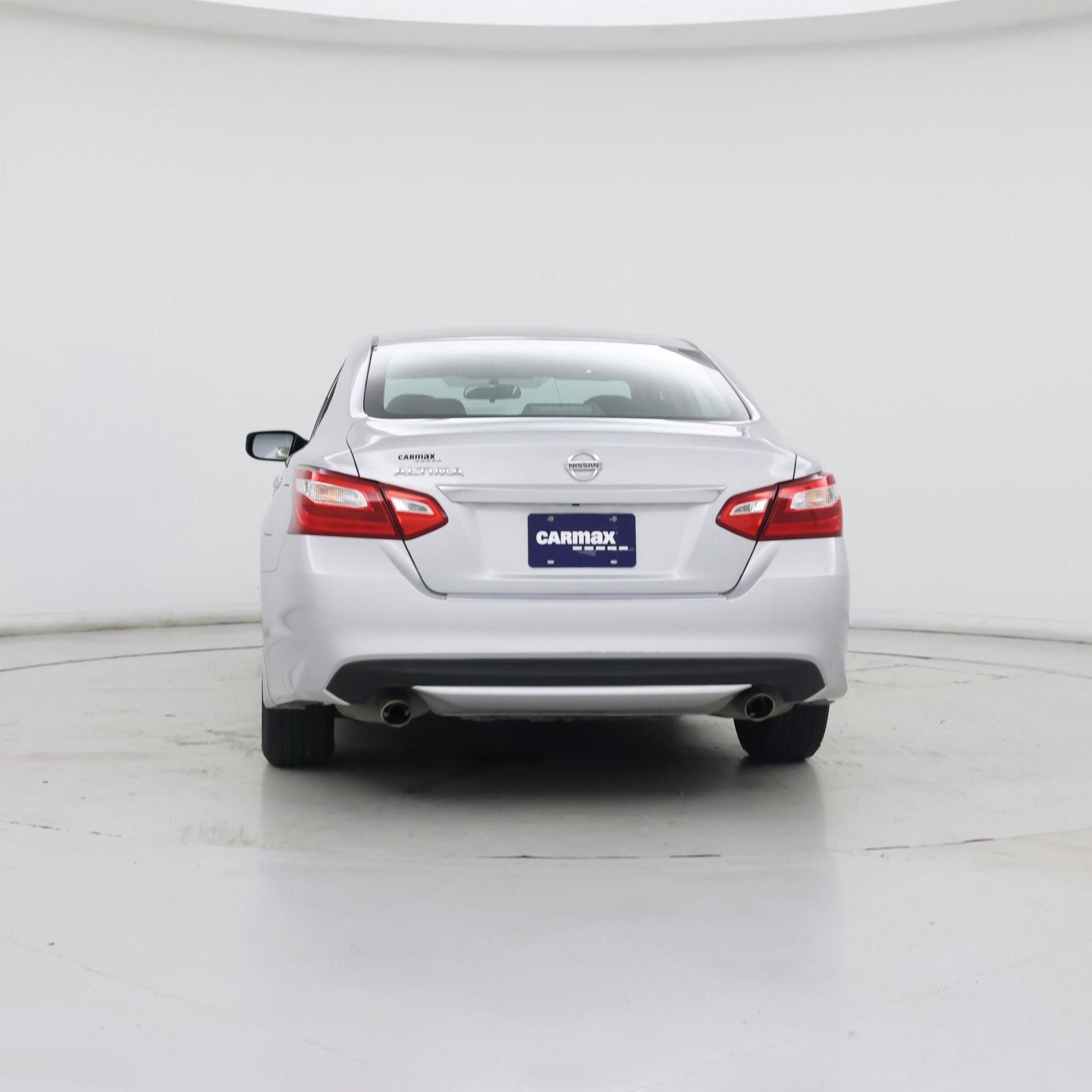 Thumbnail: 2016 Nissan Altima - 6