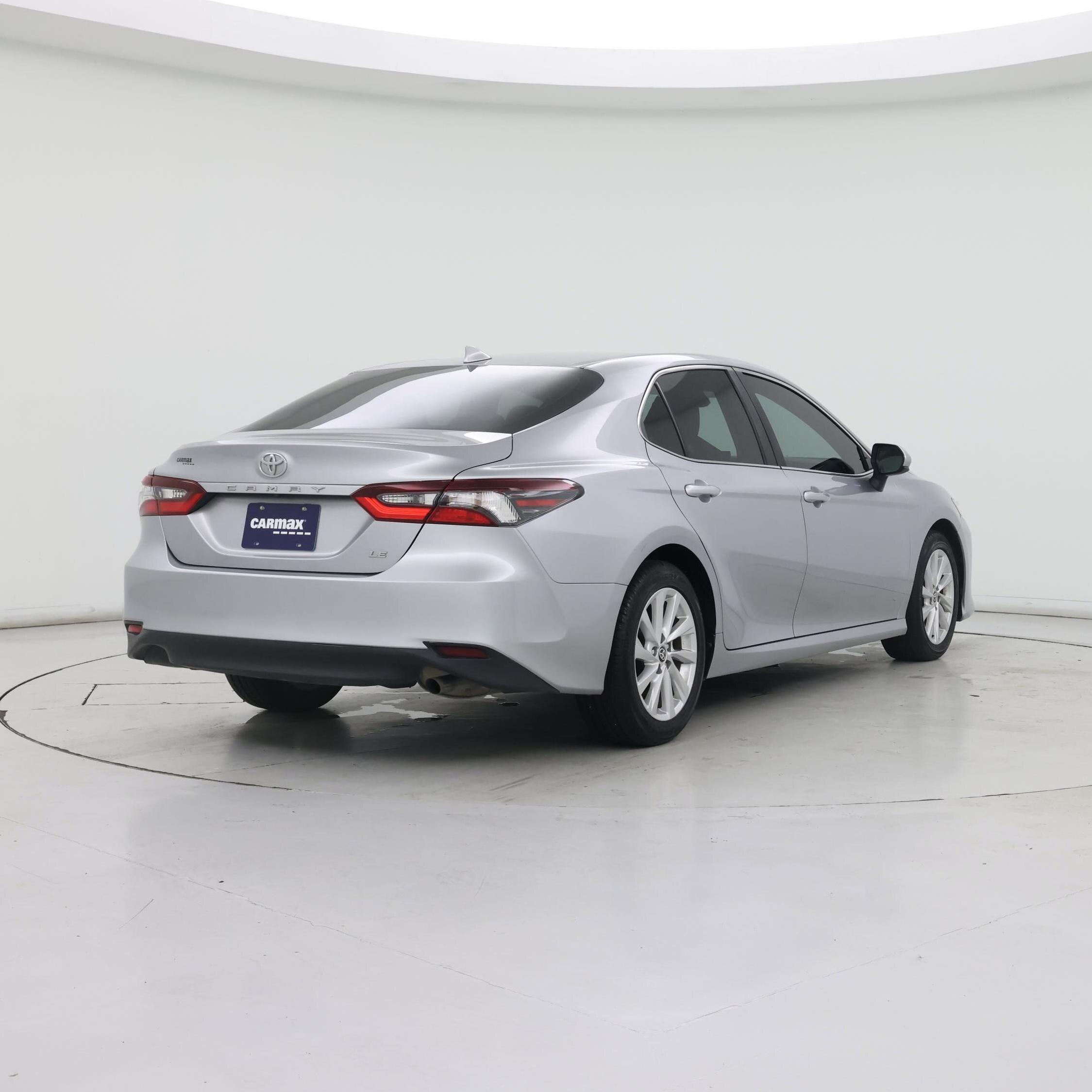Thumbnail: 2021 Toyota Camry - 8