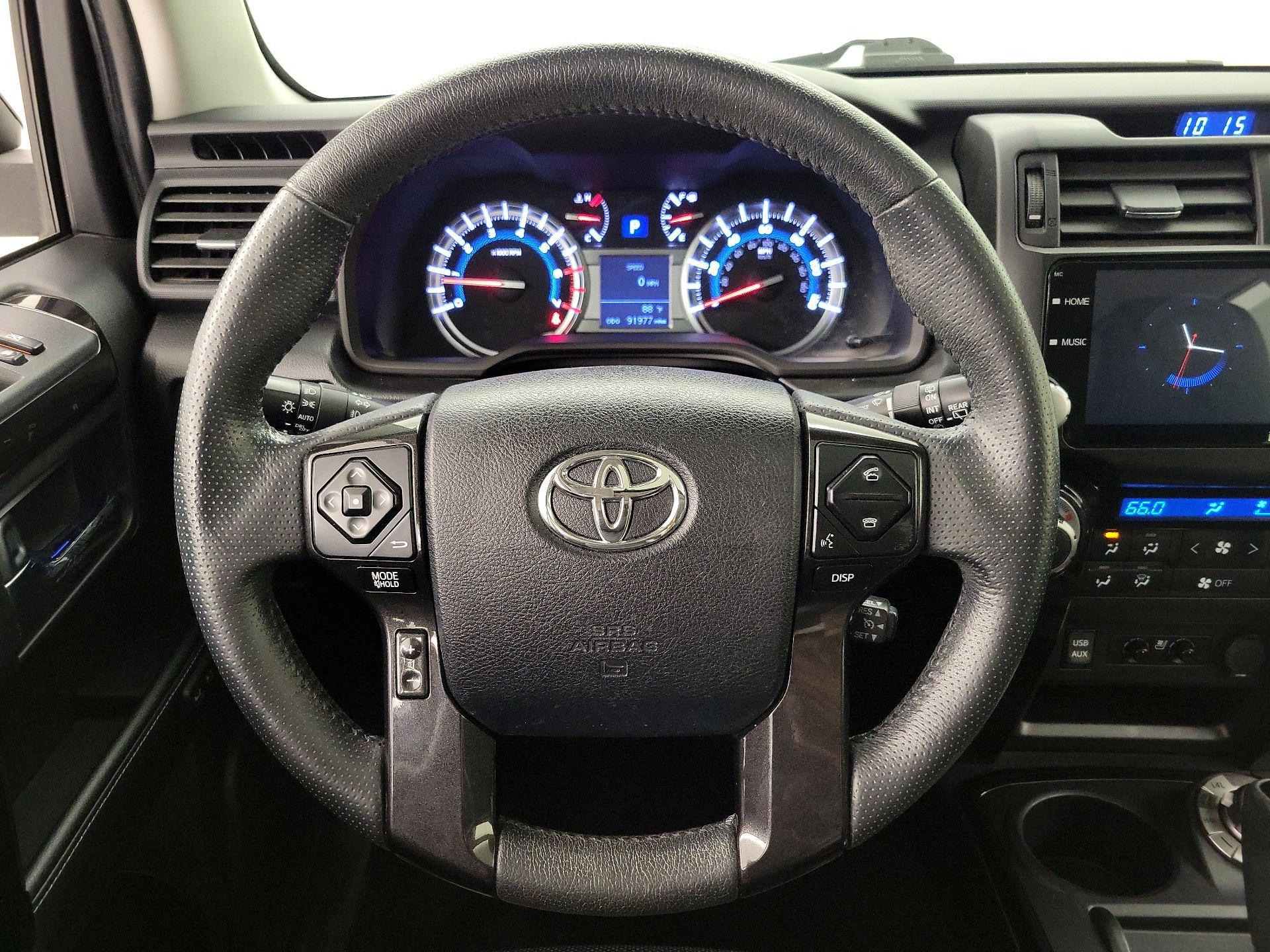 Thumbnail: 2019 Toyota 4Runner - 10