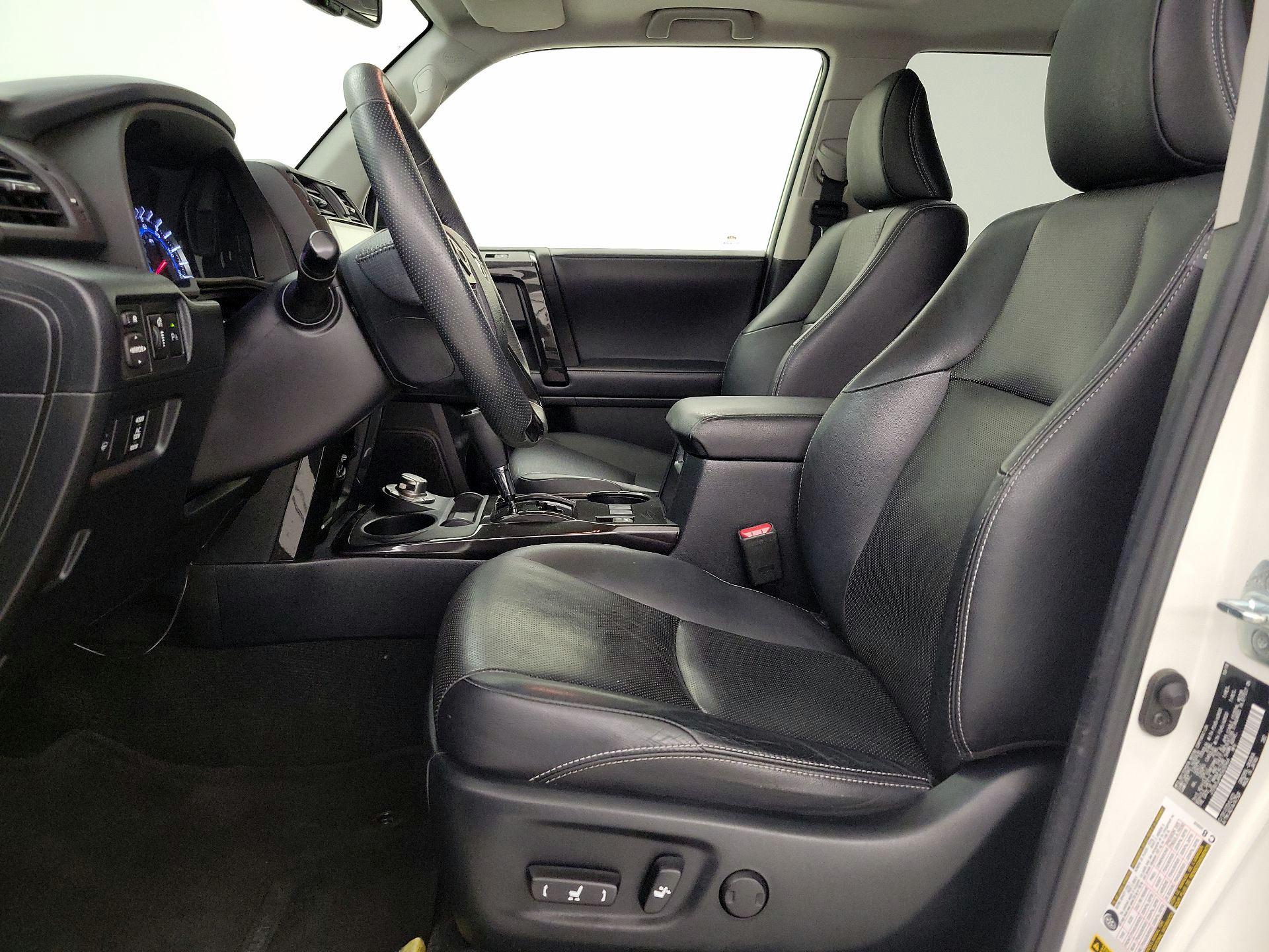 Thumbnail: 2019 Toyota 4Runner - 11