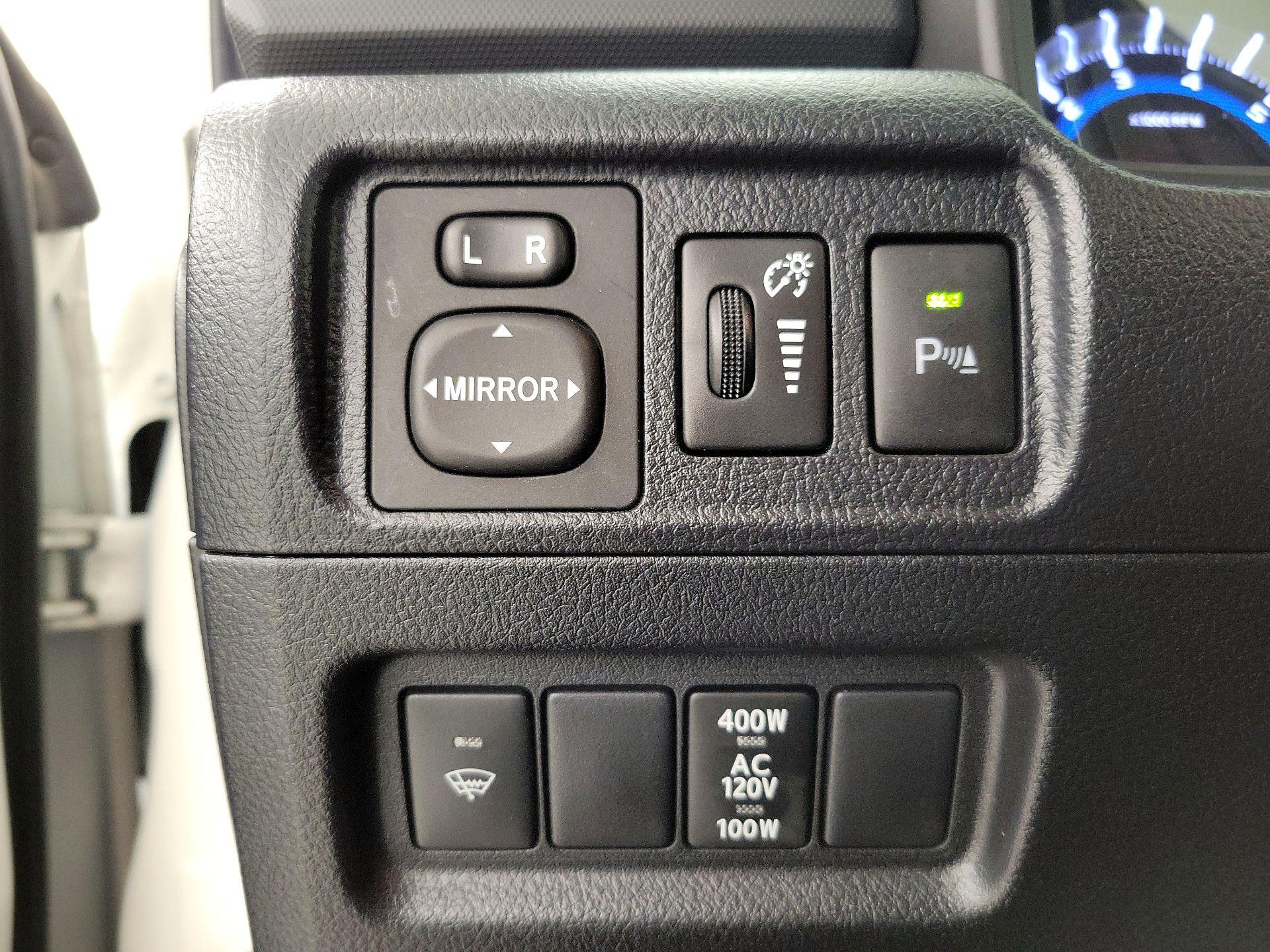 Thumbnail: 2019 Toyota 4Runner - 13