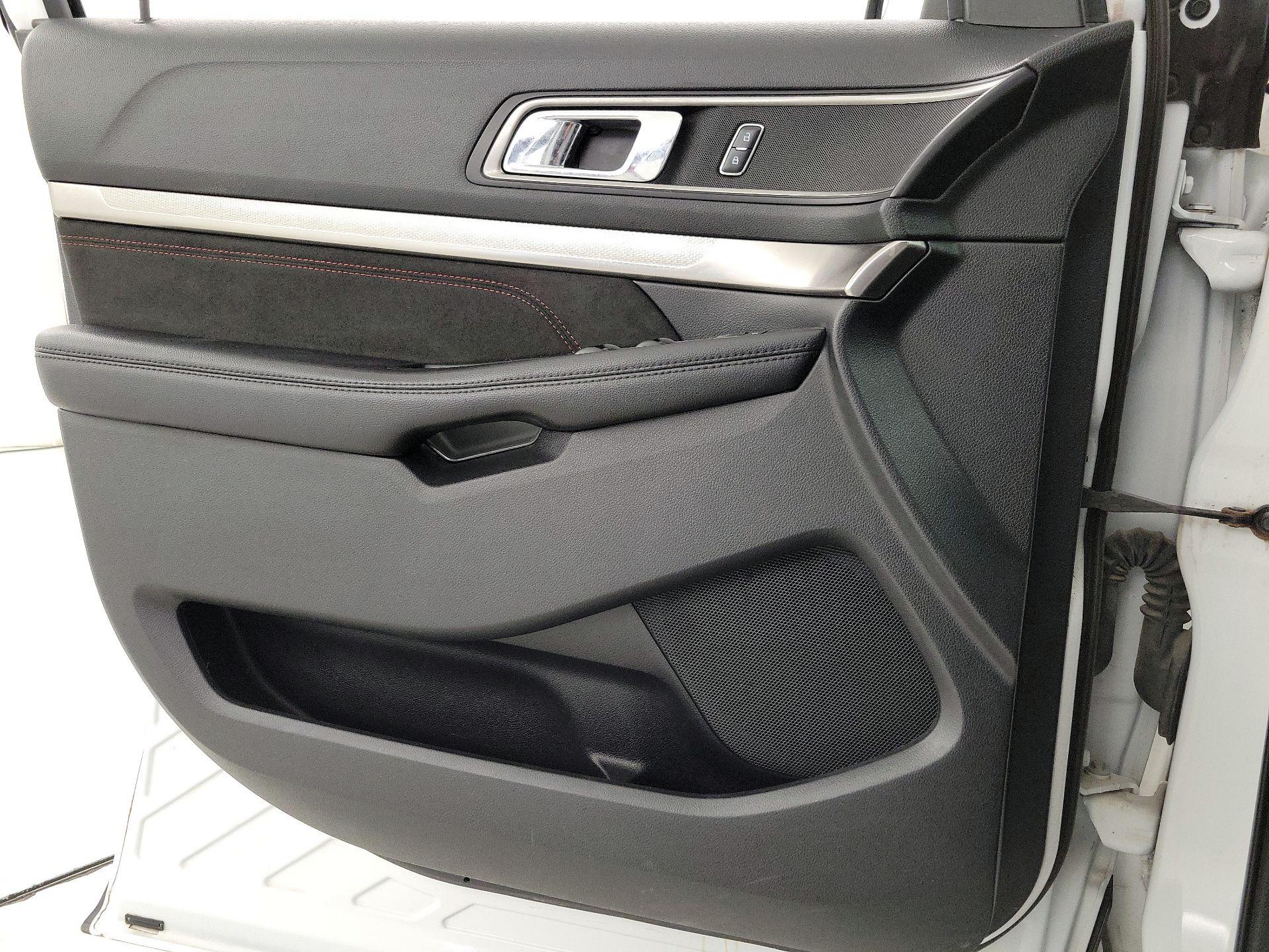 Thumbnail: 2018 Ford Explorer - 12