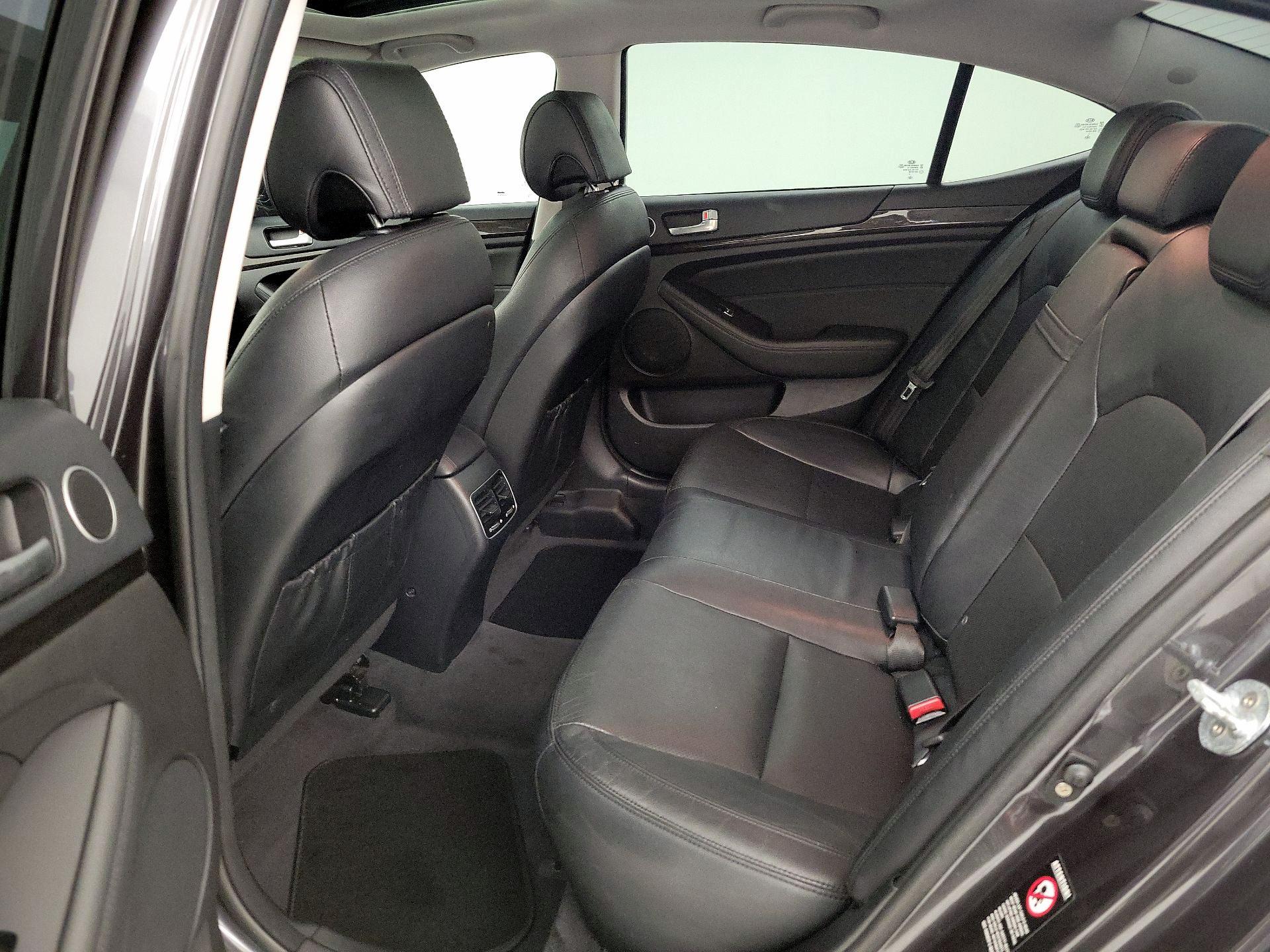 Thumbnail: 2016 Kia Cadenza - 19
