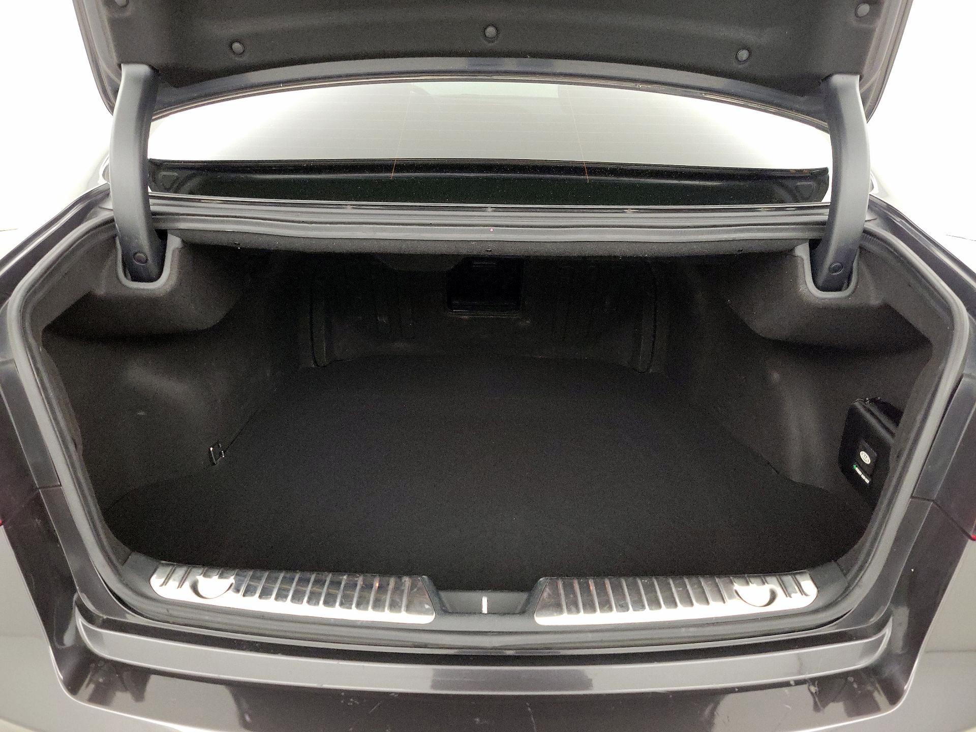 Thumbnail: 2016 Kia Cadenza - 20