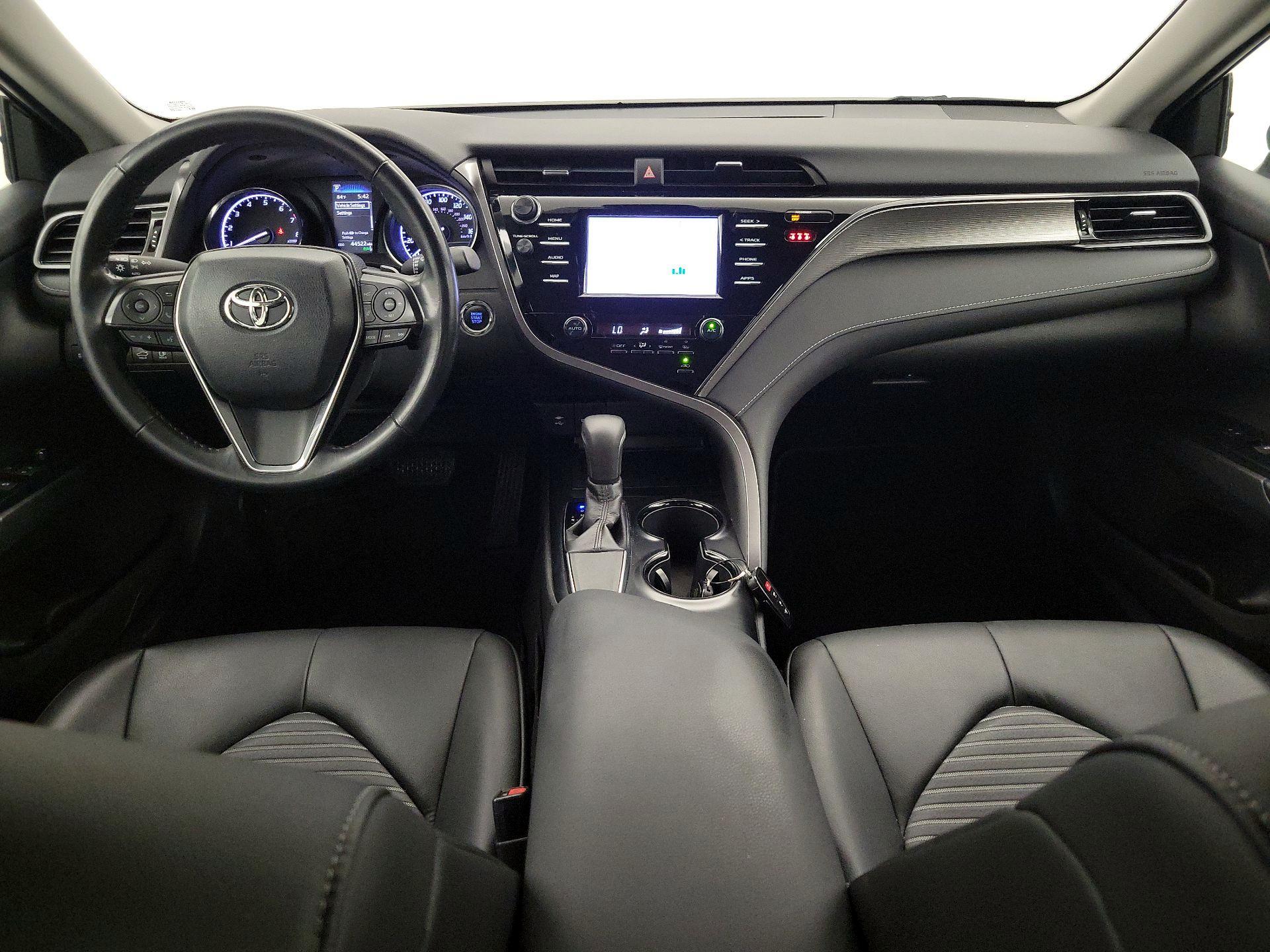 Thumbnail: 2019 Toyota Camry - 9