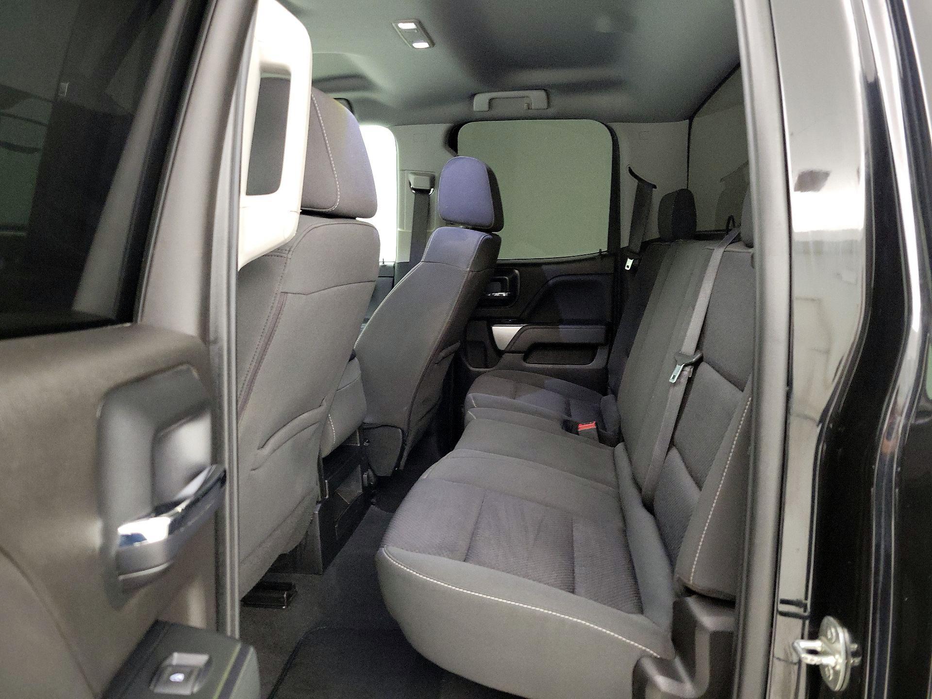 Thumbnail: 2019 Chevrolet Silverado 1500 - 18