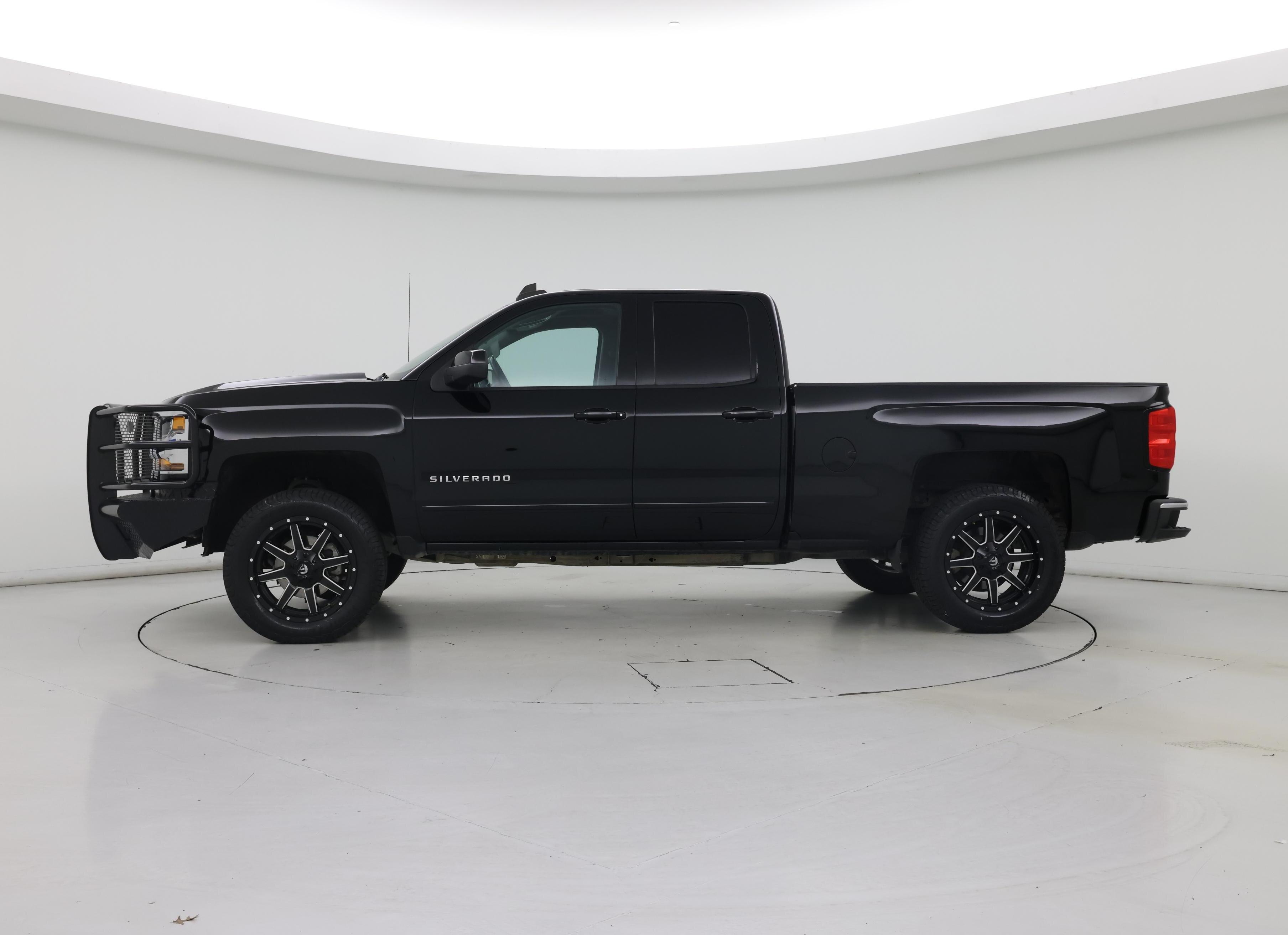 Thumbnail: 2019 Chevrolet Silverado 1500 - 3