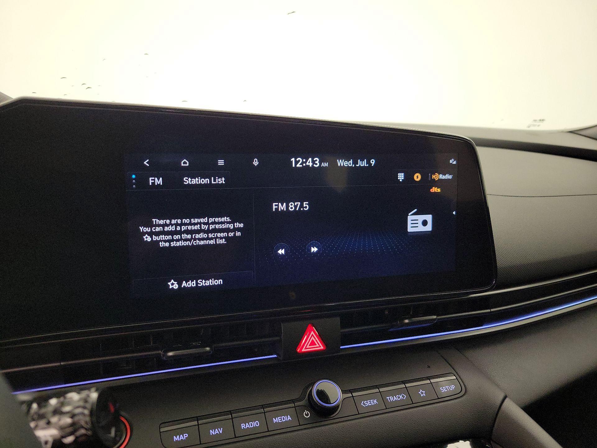 Thumbnail: 2024 Hyundai Elantra - 16