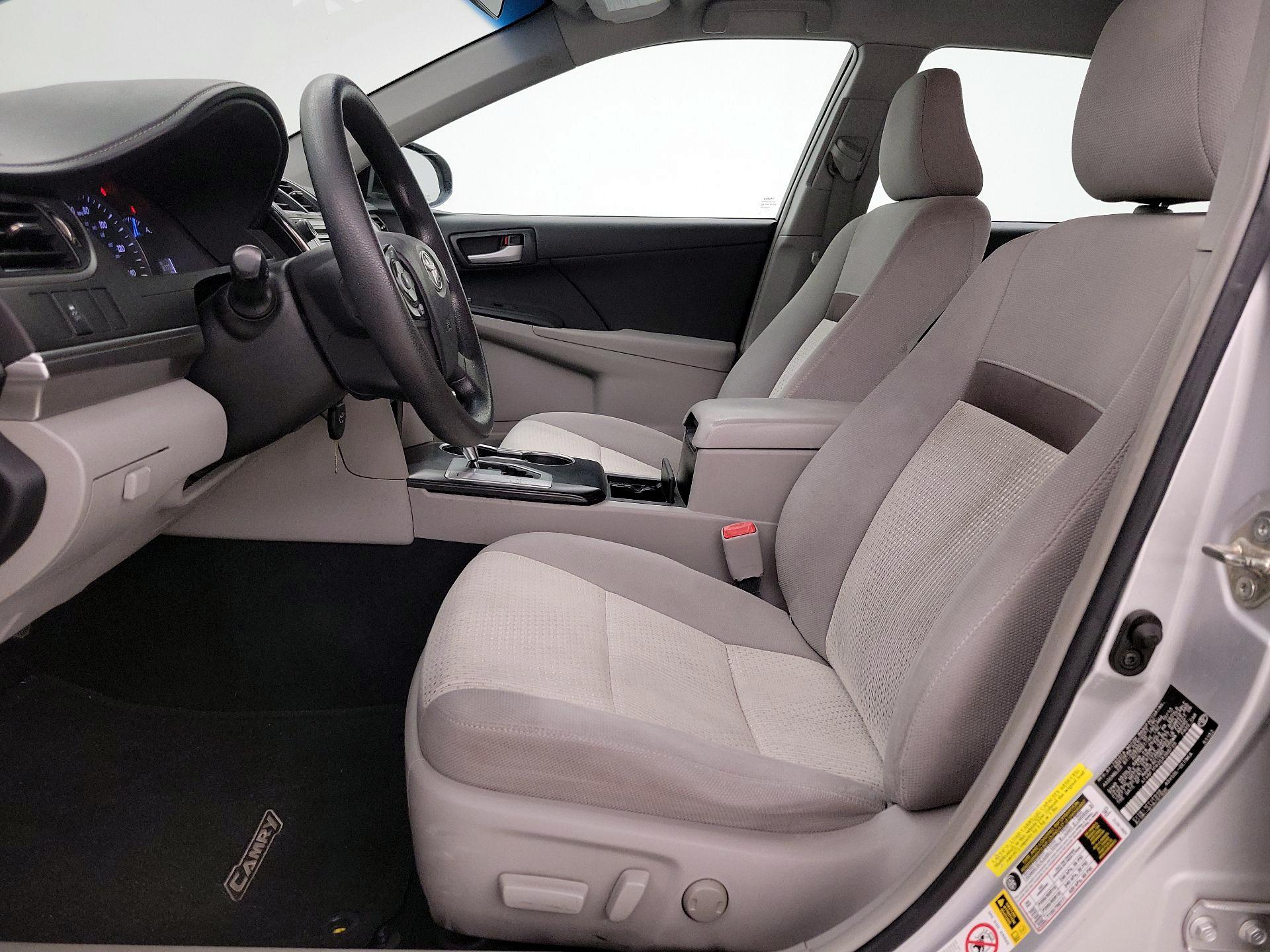 Thumbnail: 2014 Toyota Camry - 11