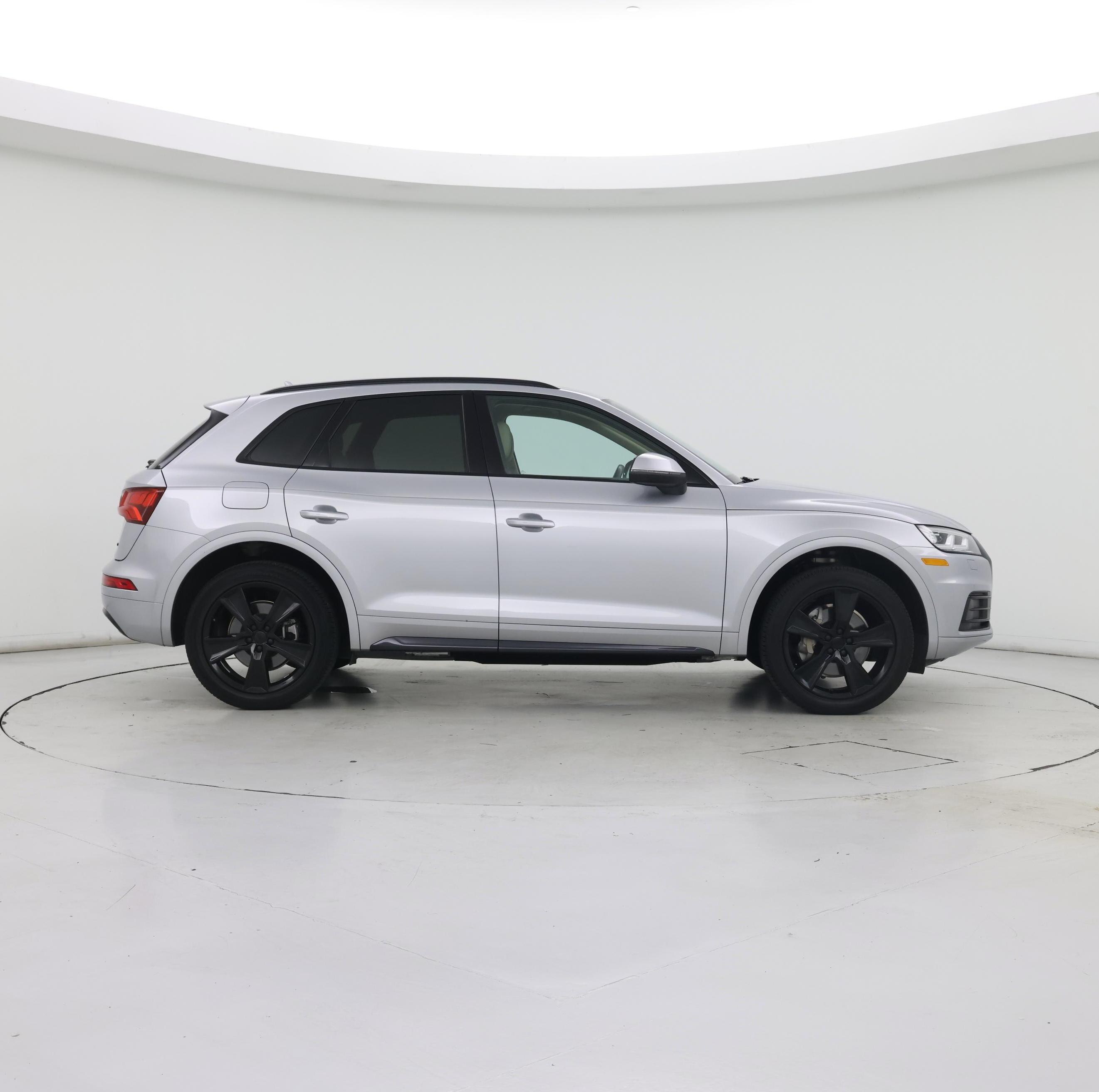 Thumbnail: 2020 Audi Q5 - 7