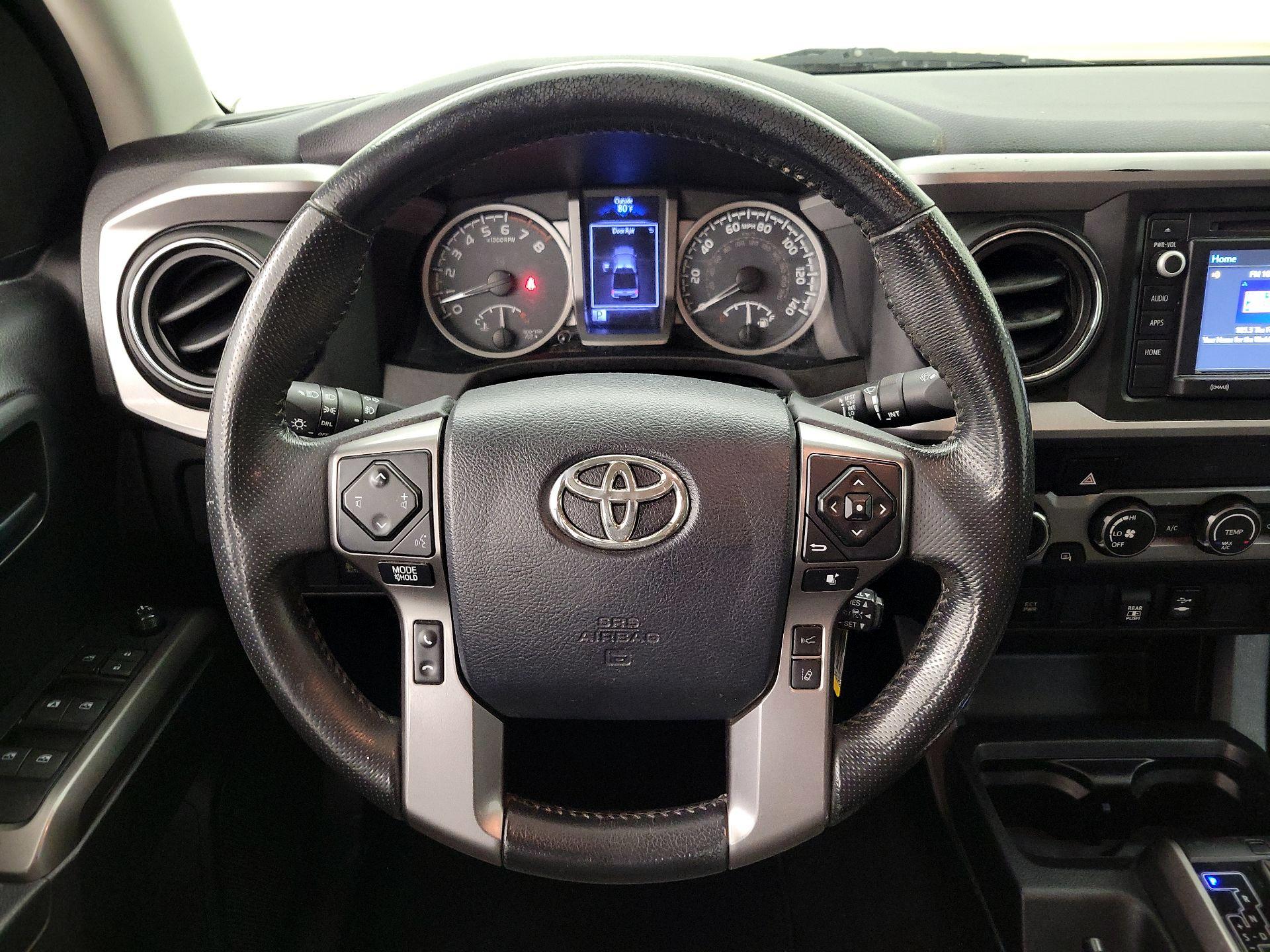 Thumbnail: 2019 Toyota Tacoma - 10