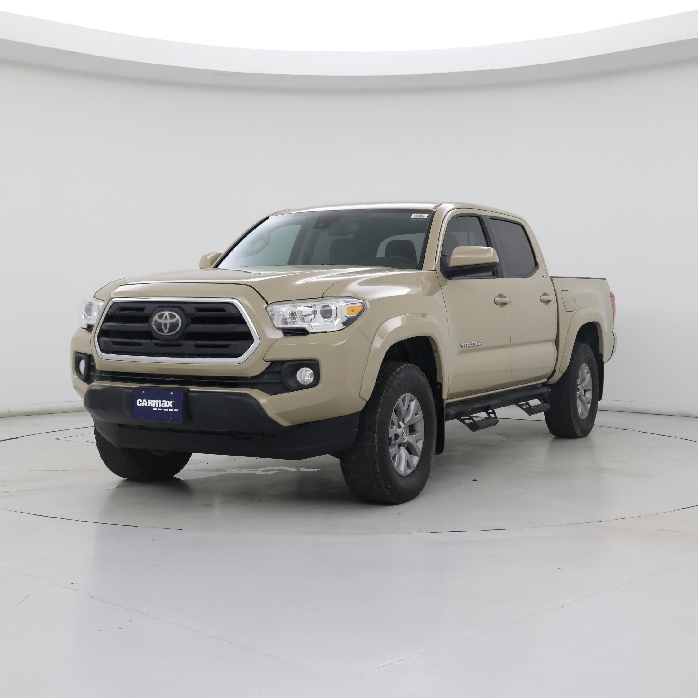 Thumbnail: 2019 Toyota Tacoma - 4