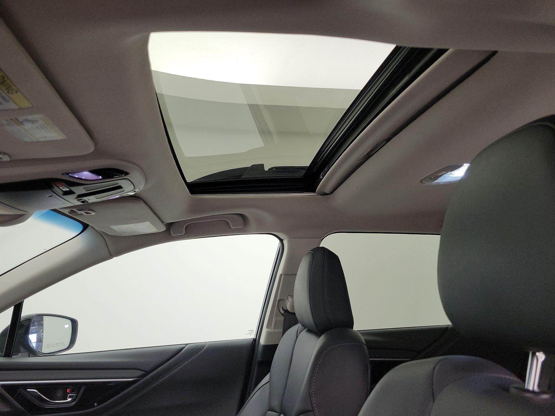 Thumbnail: 2022 Subaru Outback - 18