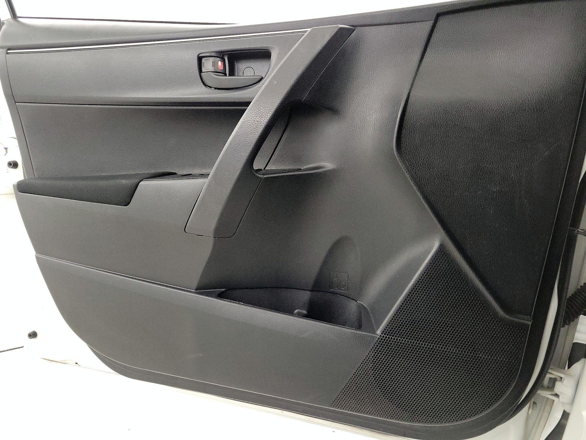 Thumbnail: 2014 Toyota Corolla - 12