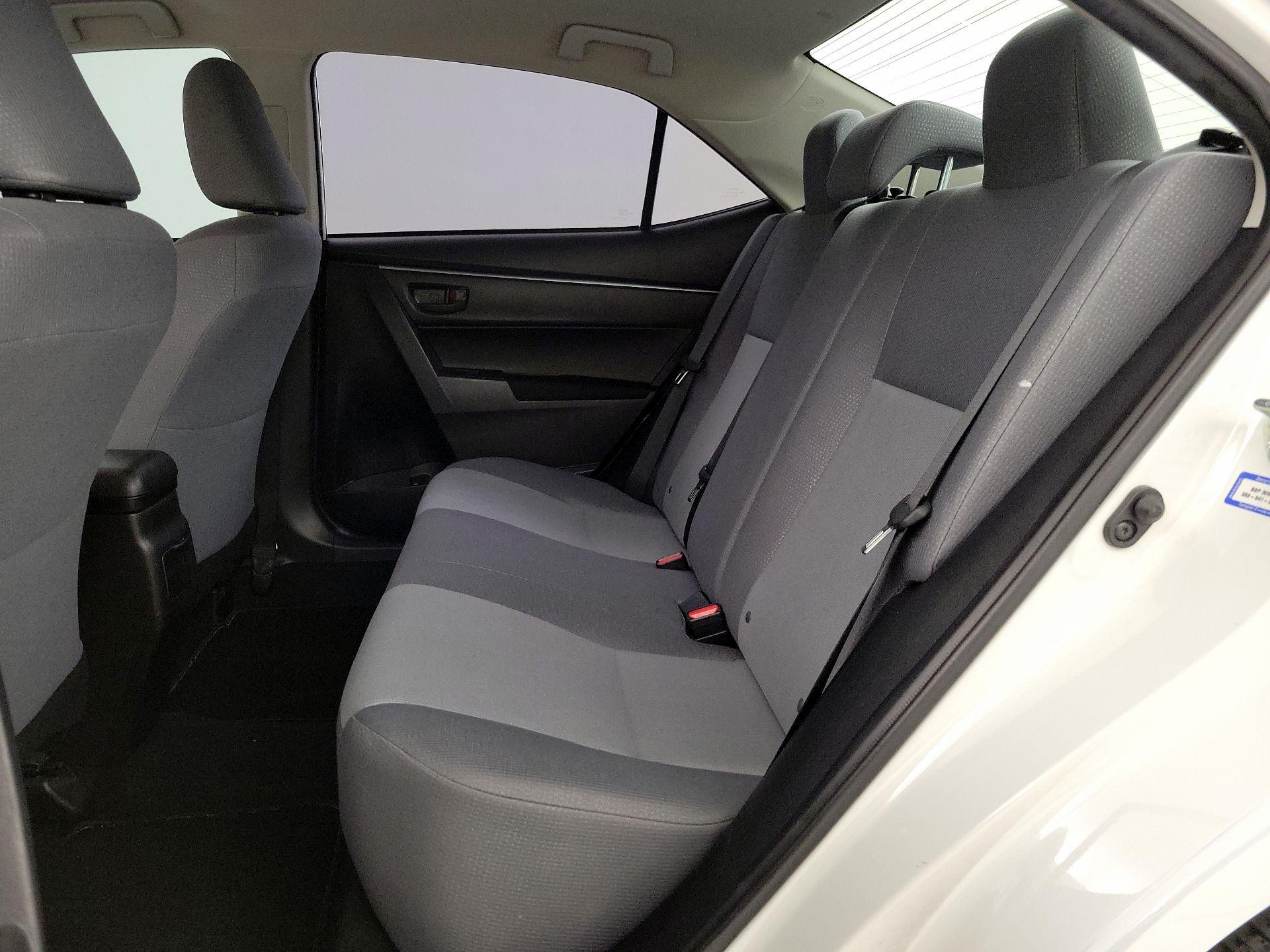 Thumbnail: 2014 Toyota Corolla - 17