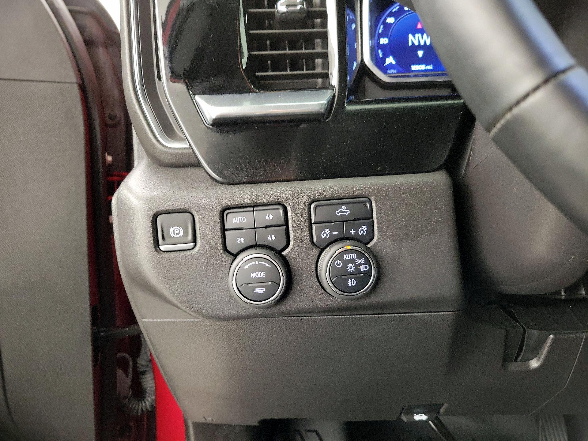 Thumbnail: 2024 Chevrolet Silverado 1500 - 13