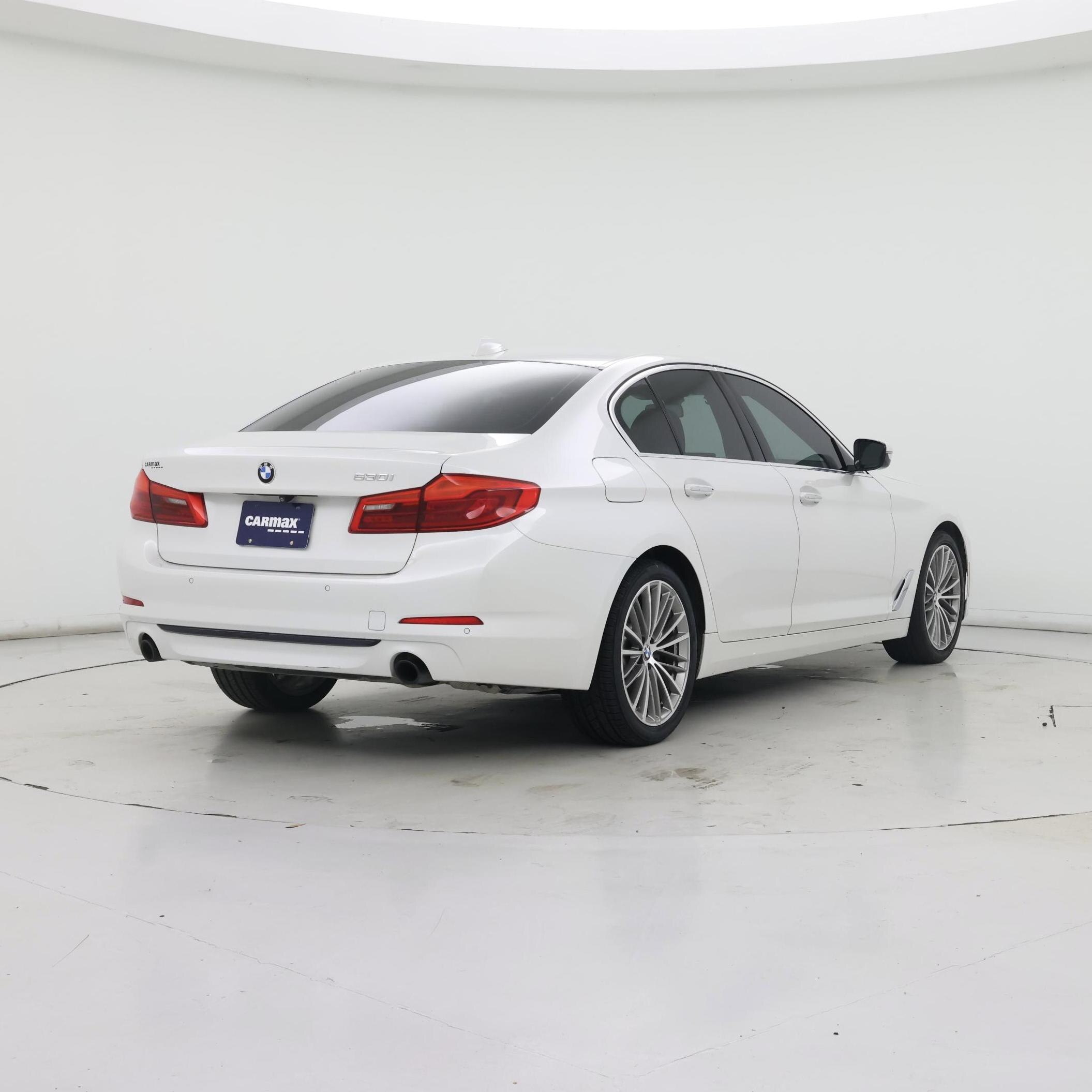 Thumbnail: 2018 BMW 5 Series - 8