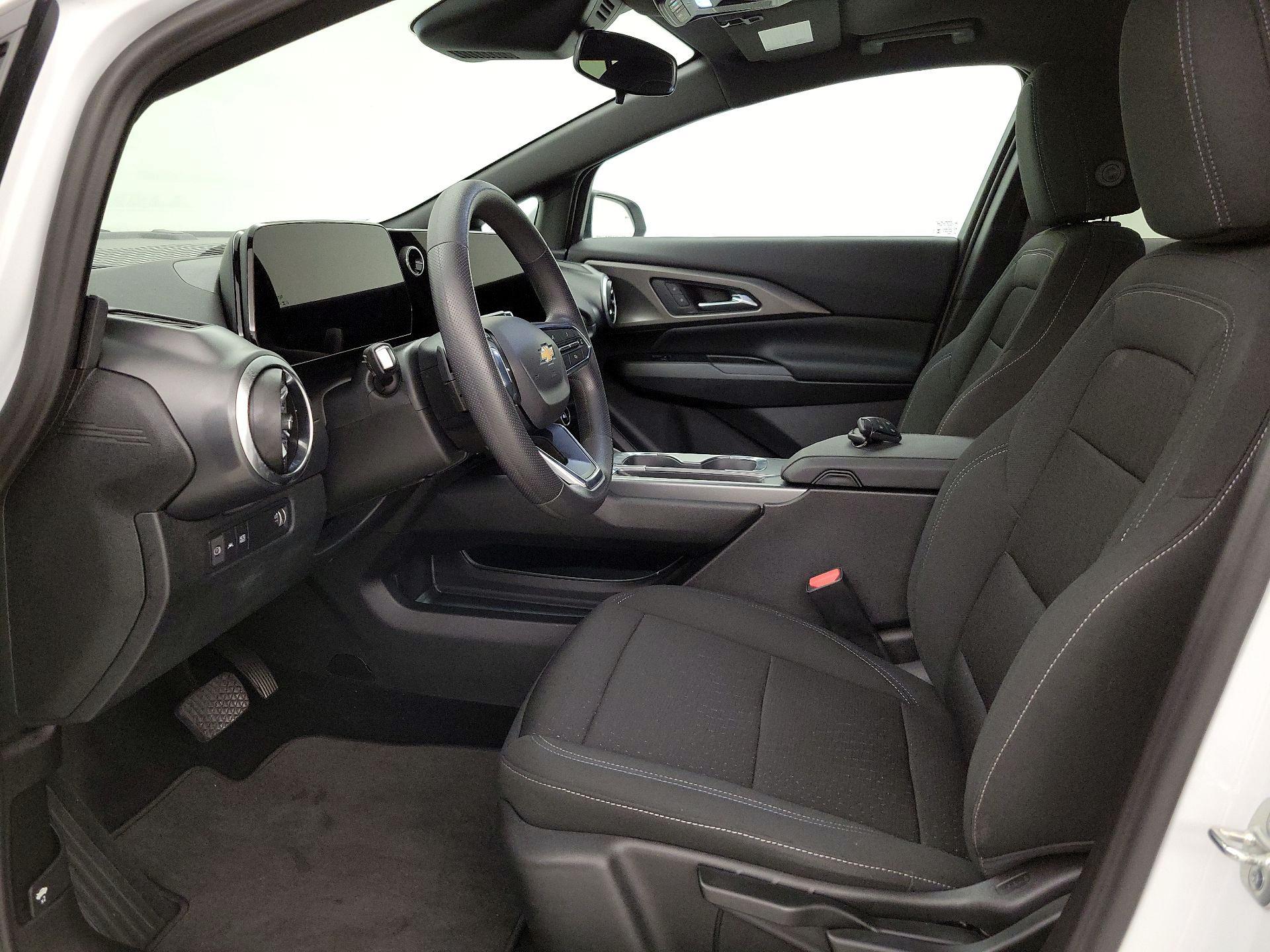 Thumbnail: 2025 Chevrolet Equinox - 11
