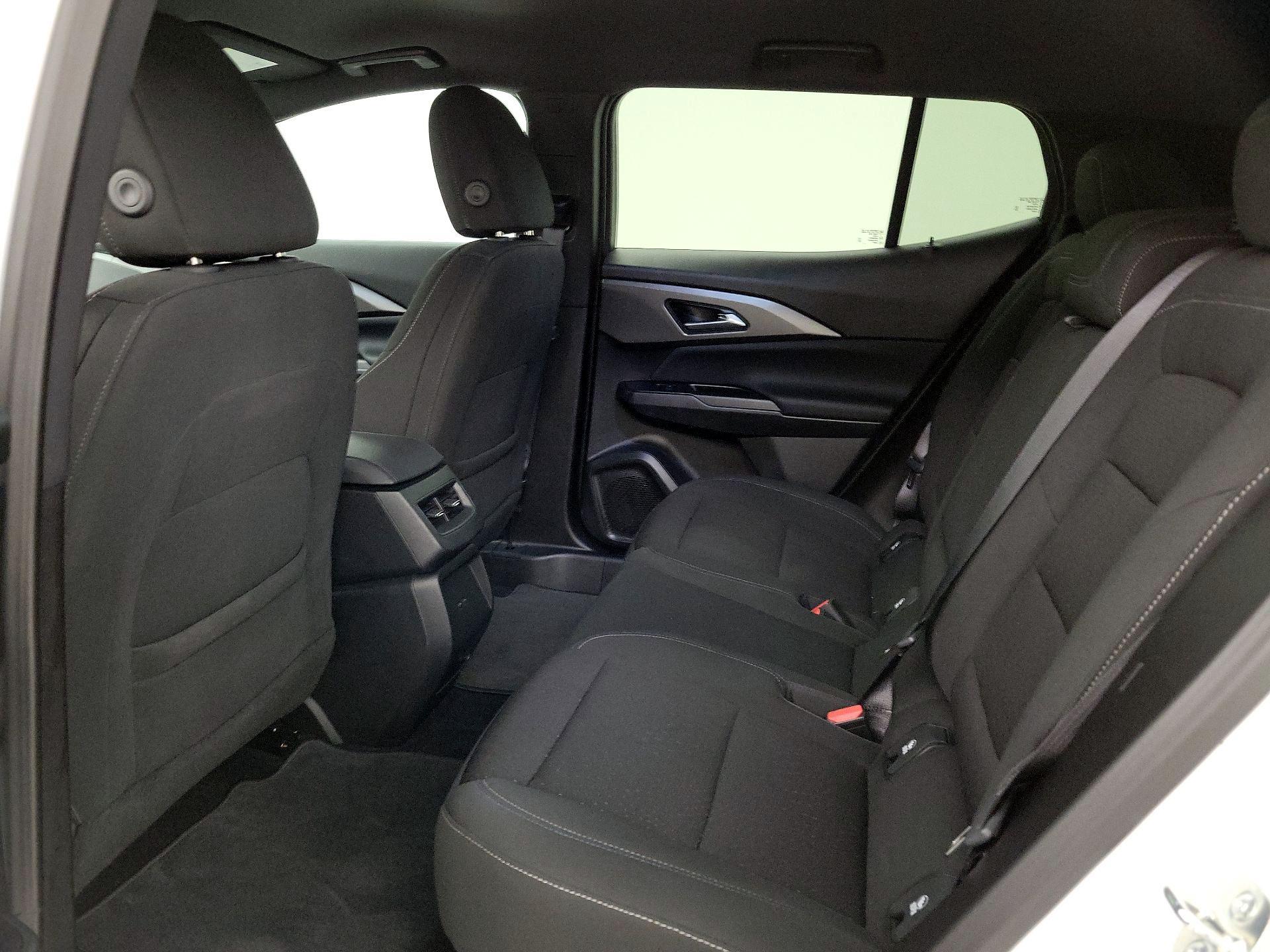 Thumbnail: 2025 Chevrolet Equinox - 18