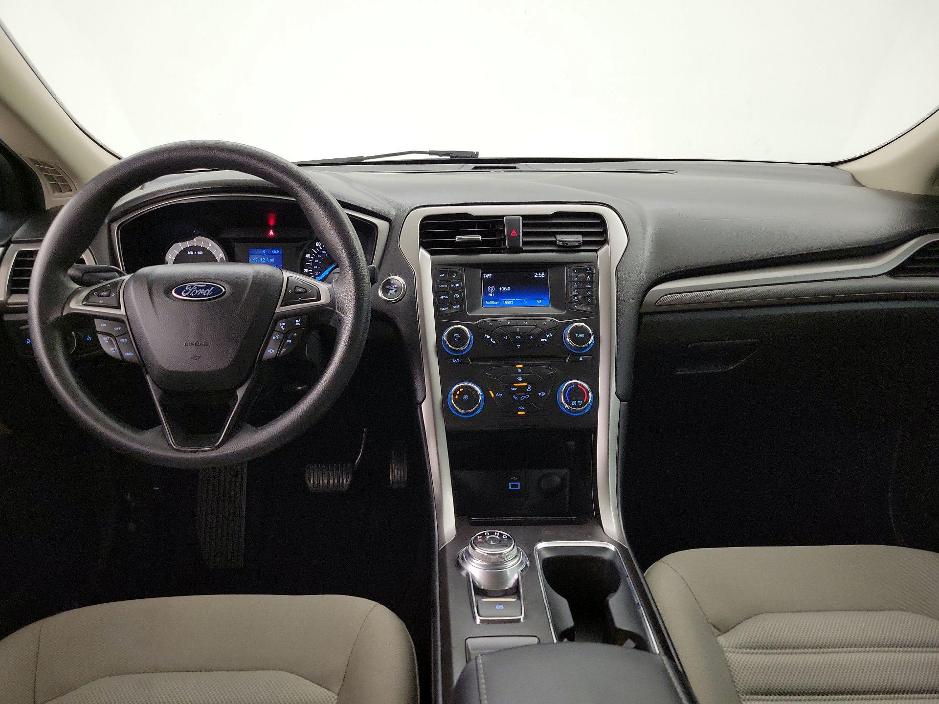 Thumbnail: 2017 Ford Fusion - 9