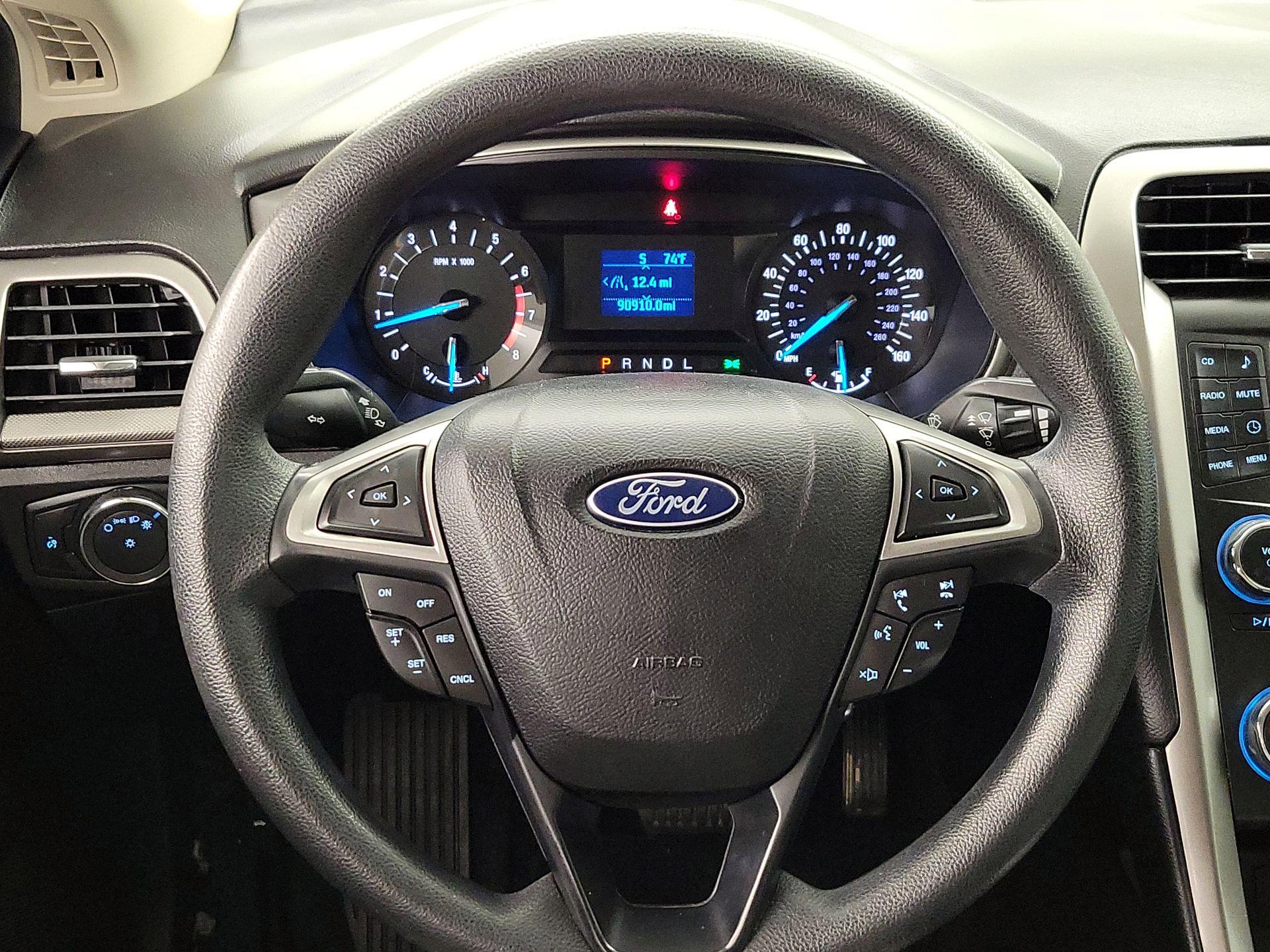 Thumbnail: 2017 Ford Fusion - 10