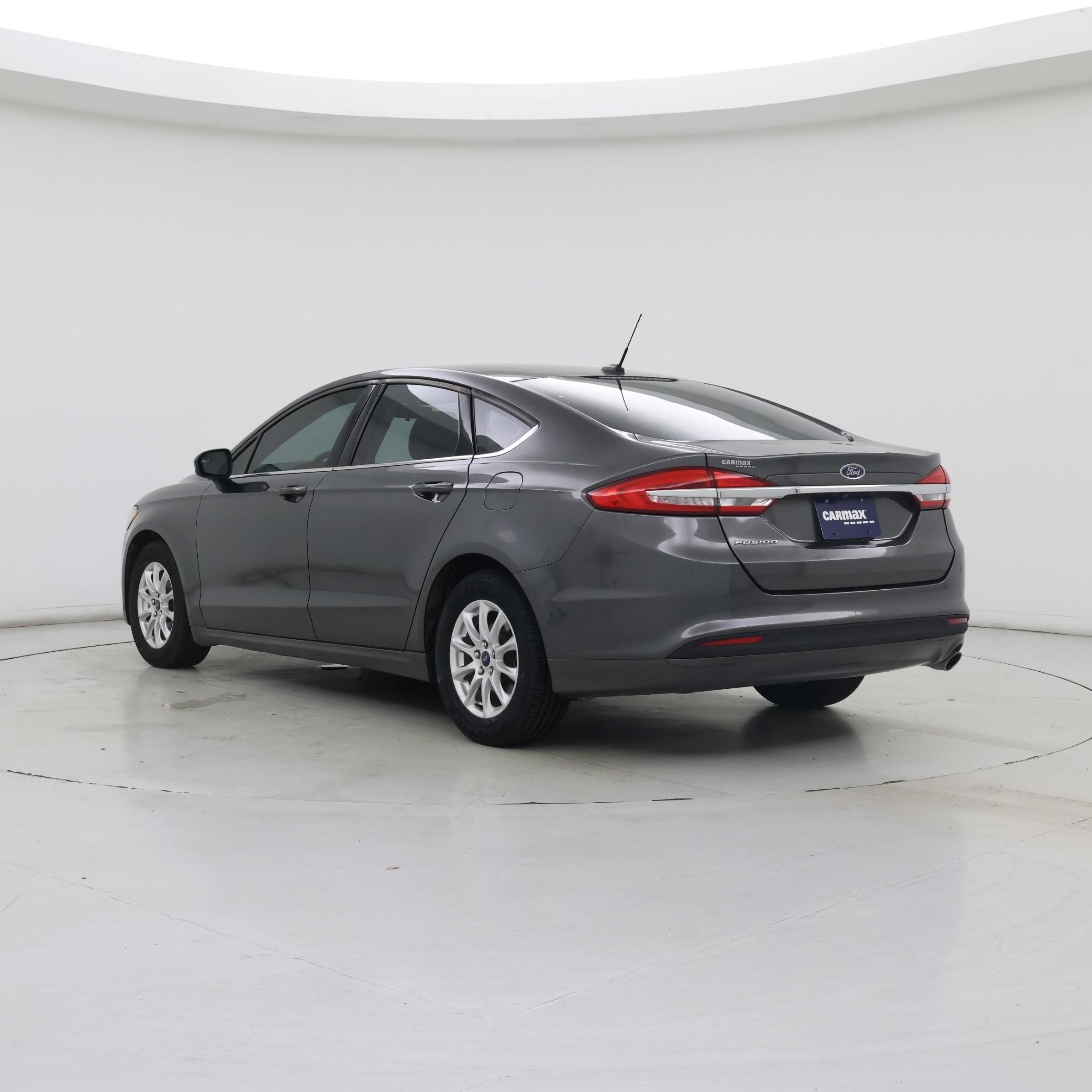 Thumbnail: 2017 Ford Fusion - 2