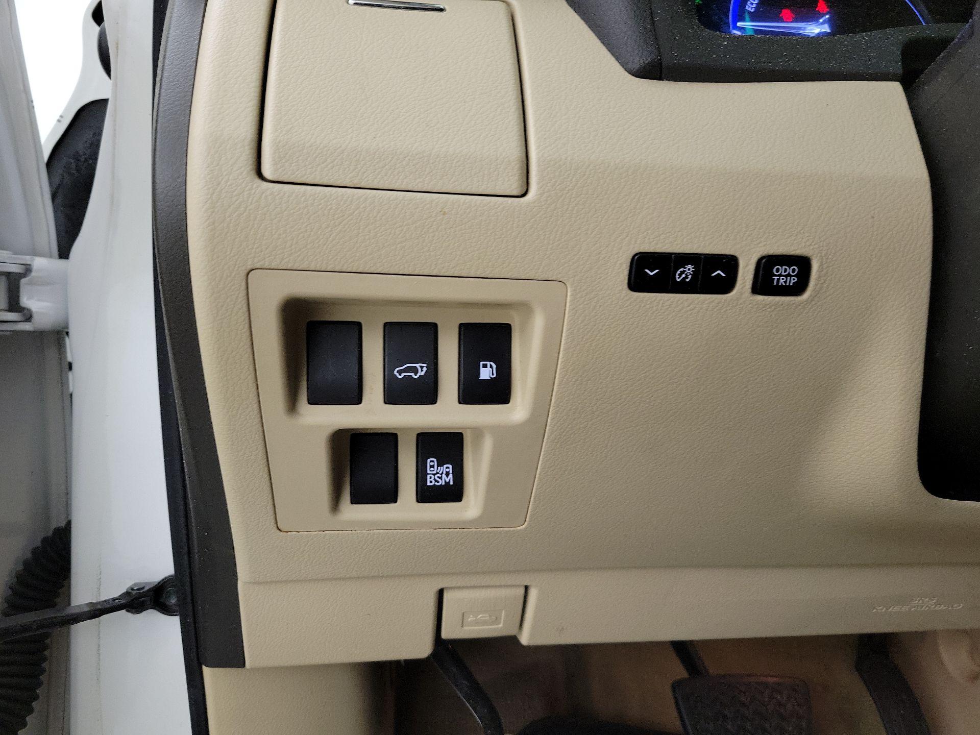 Thumbnail: 2013 Lexus RX - 13