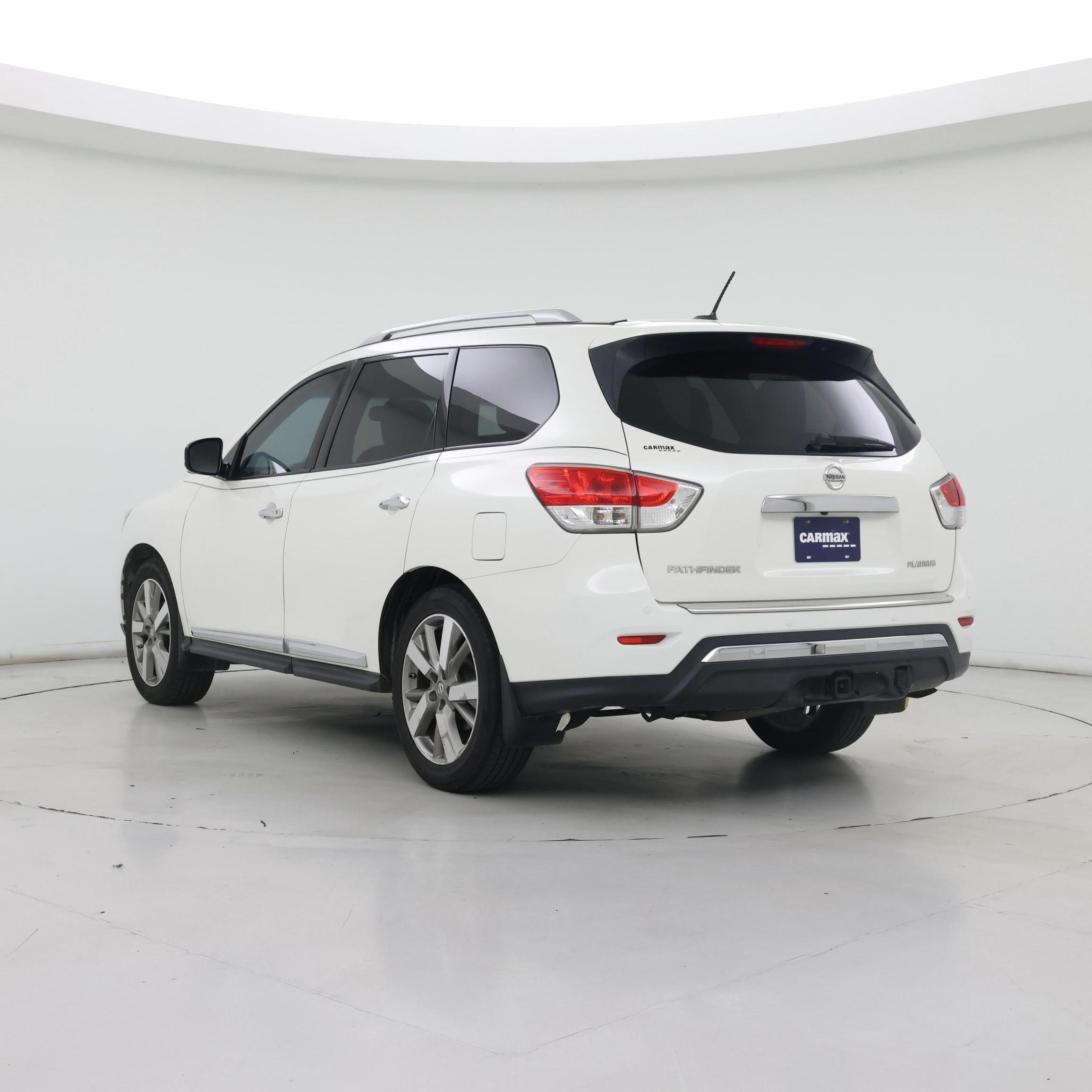 Thumbnail: 2016 Nissan Pathfinder - 2