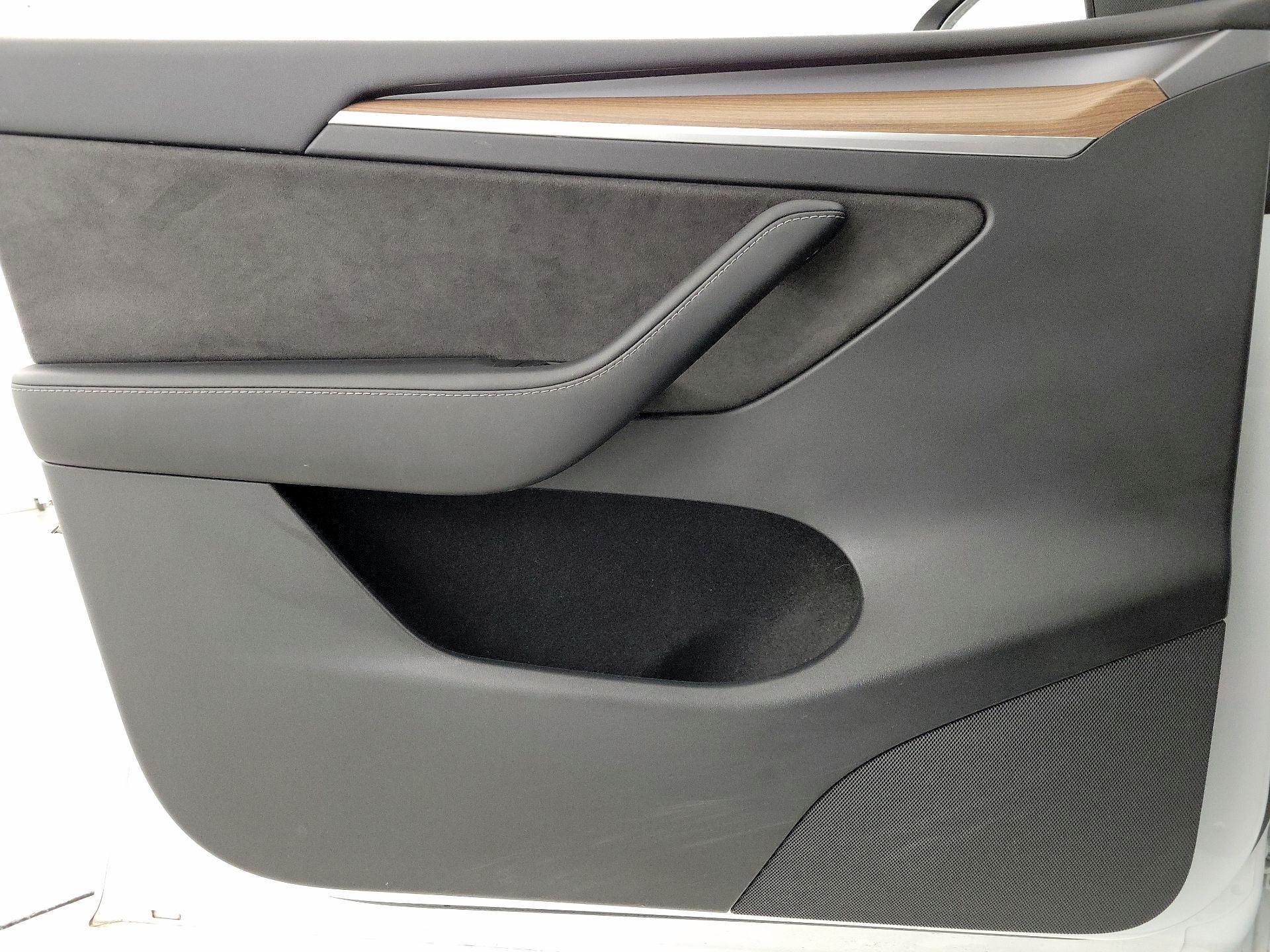 Thumbnail: 2022 Tesla Model Y - 12
