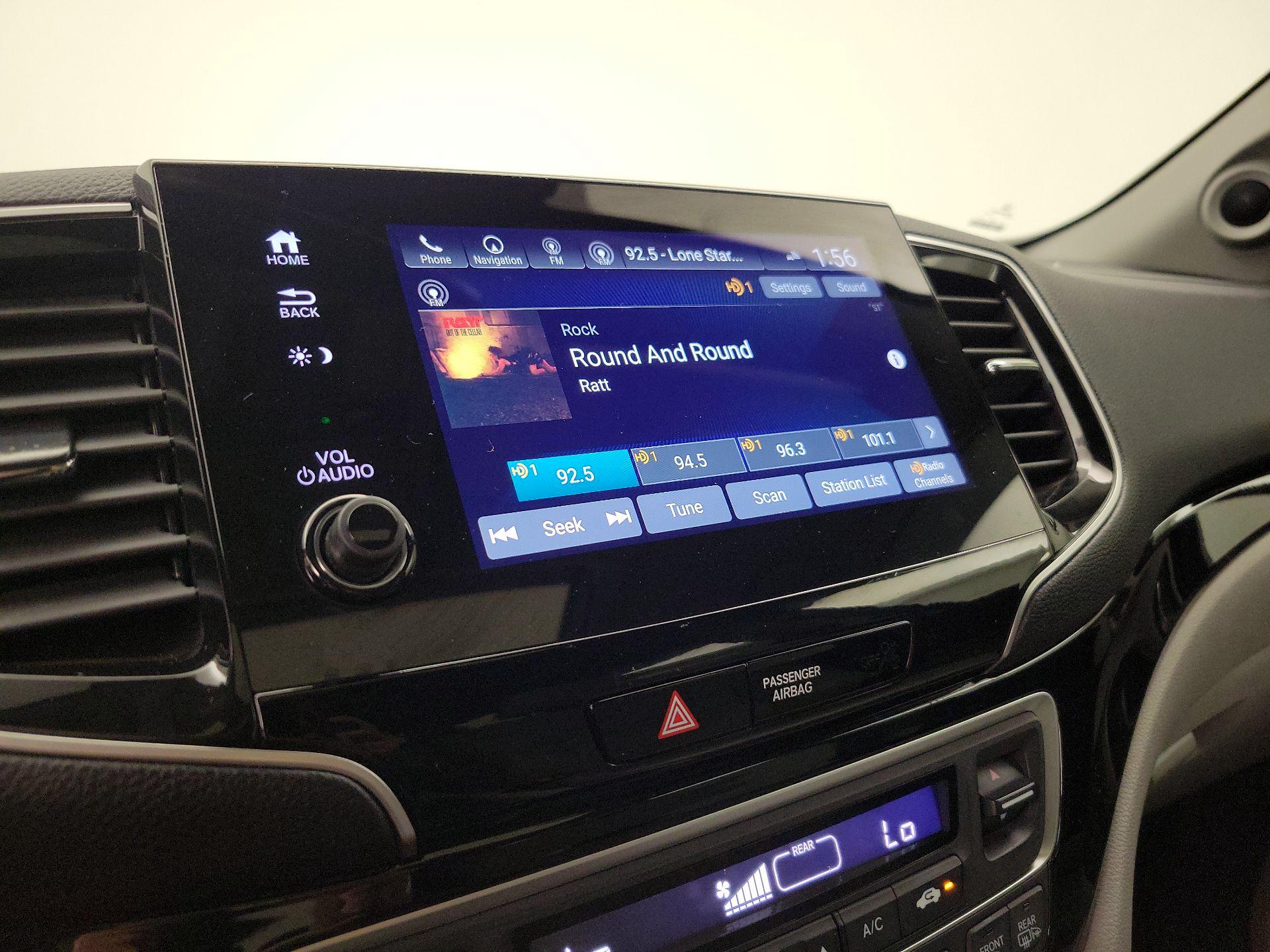 Thumbnail: 2019 Honda Pilot - 15