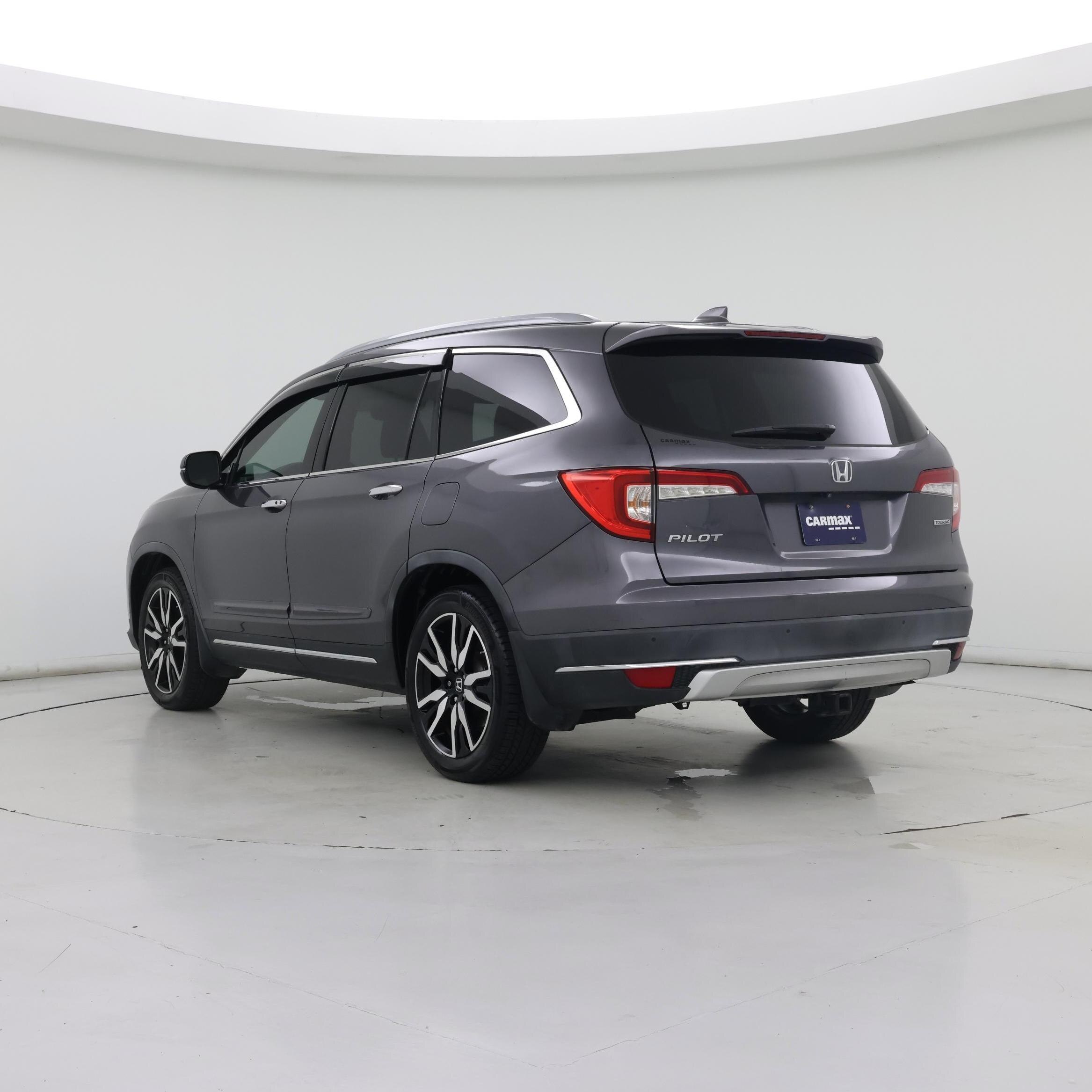 Thumbnail: 2019 Honda Pilot - 2