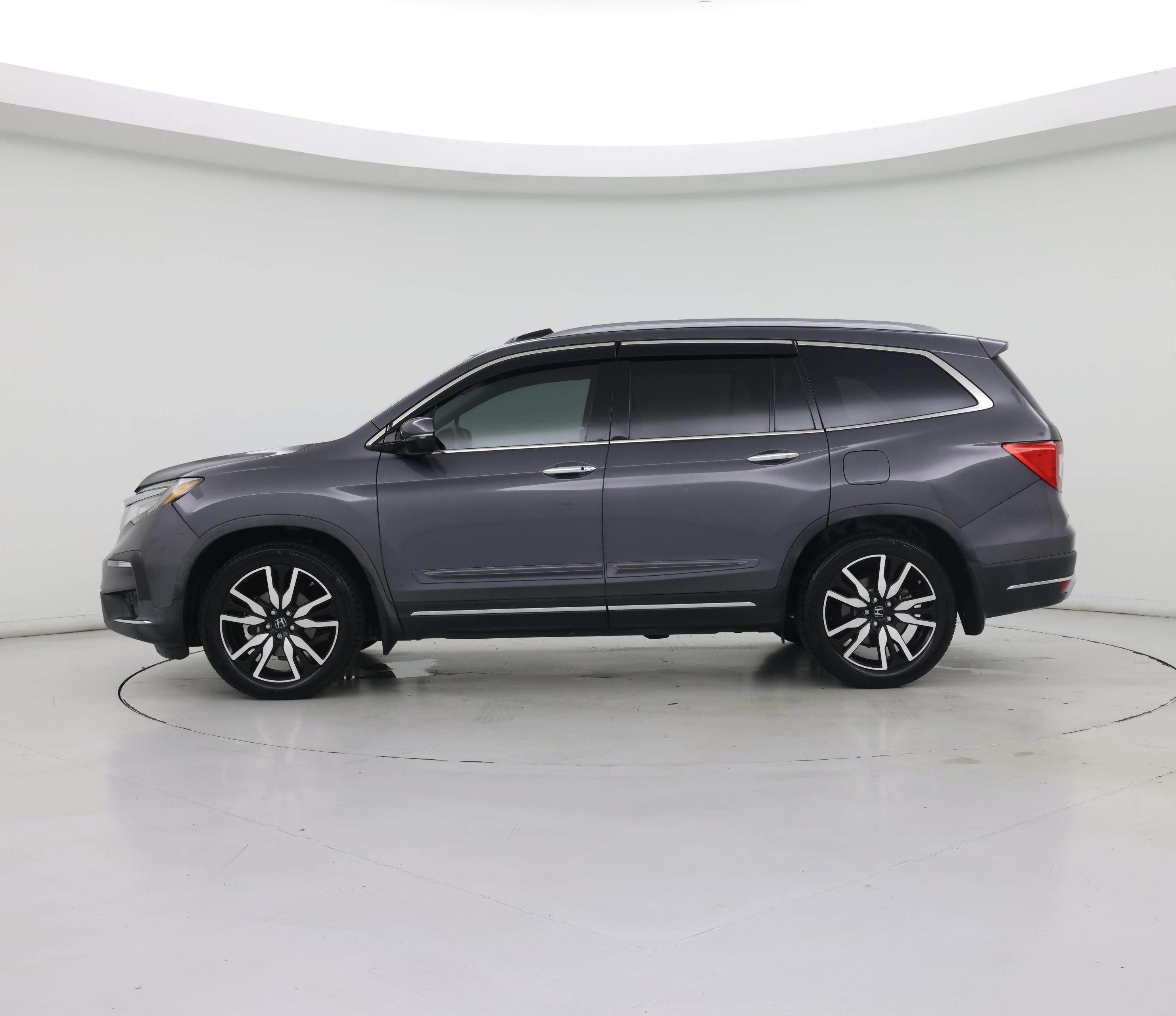Thumbnail: 2019 Honda Pilot - 3
