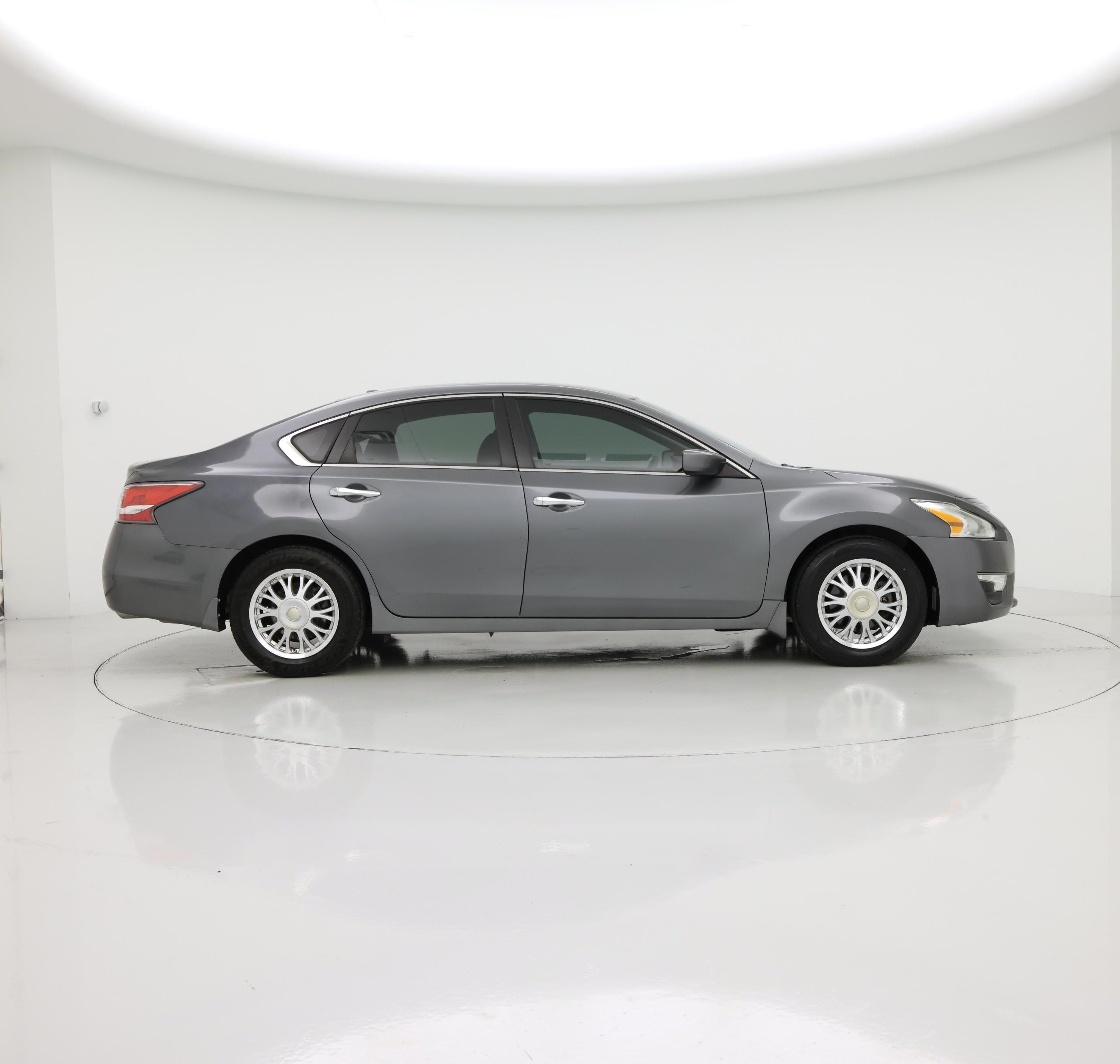 Thumbnail: 2015 Nissan Altima - 7