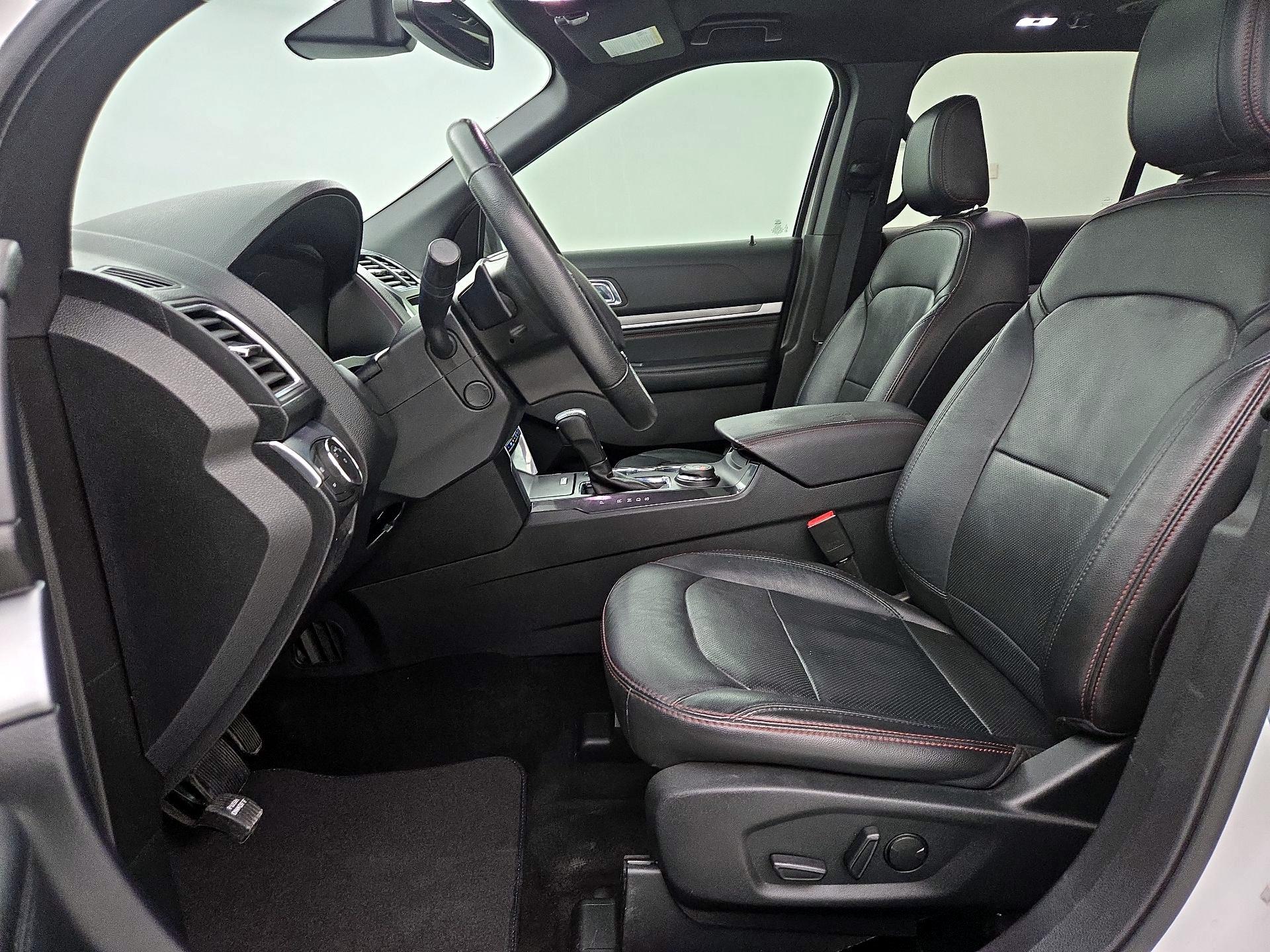 Thumbnail: 2019 Ford Explorer - 11