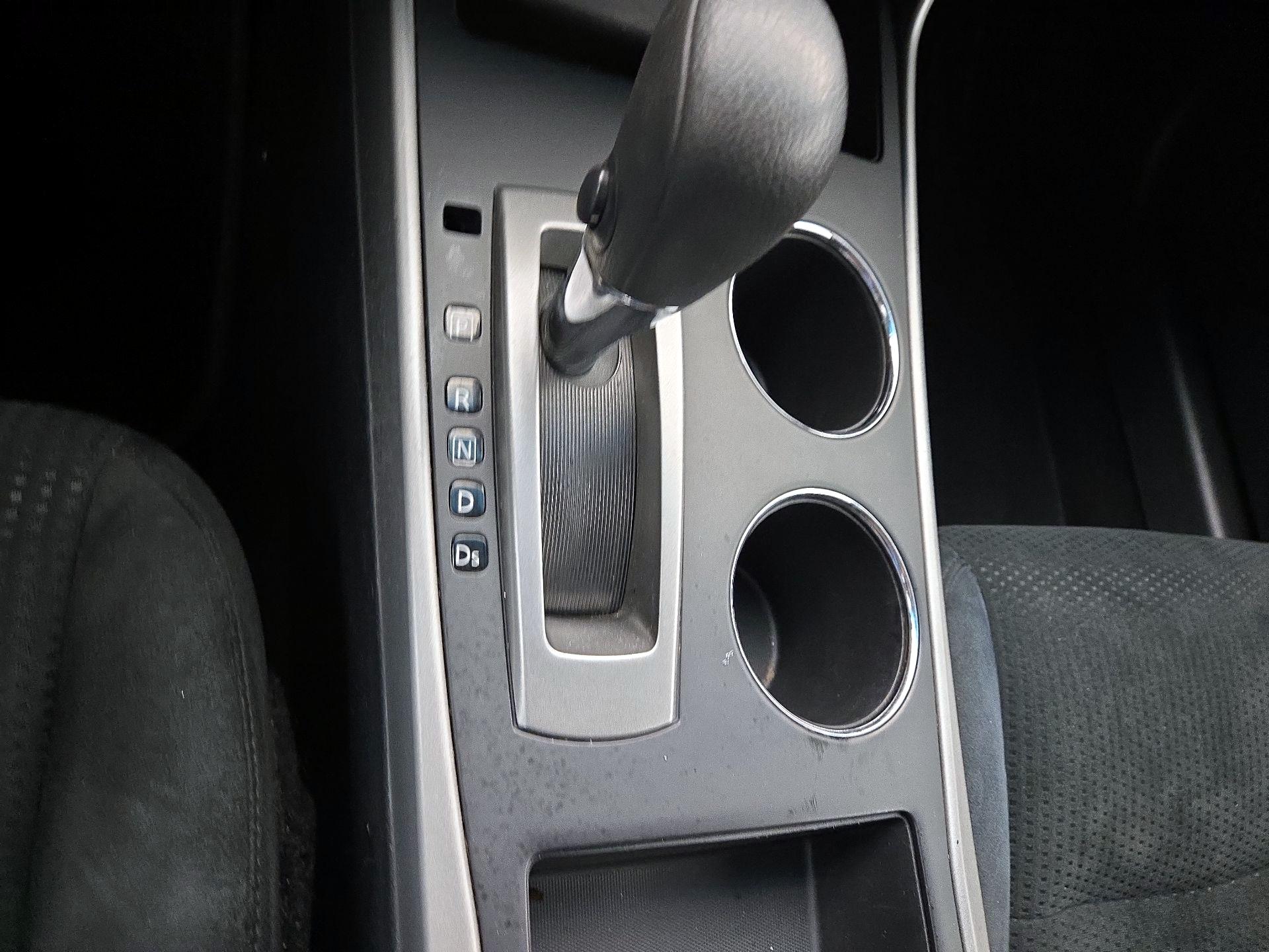 Thumbnail: 2015 Nissan Altima - 17
