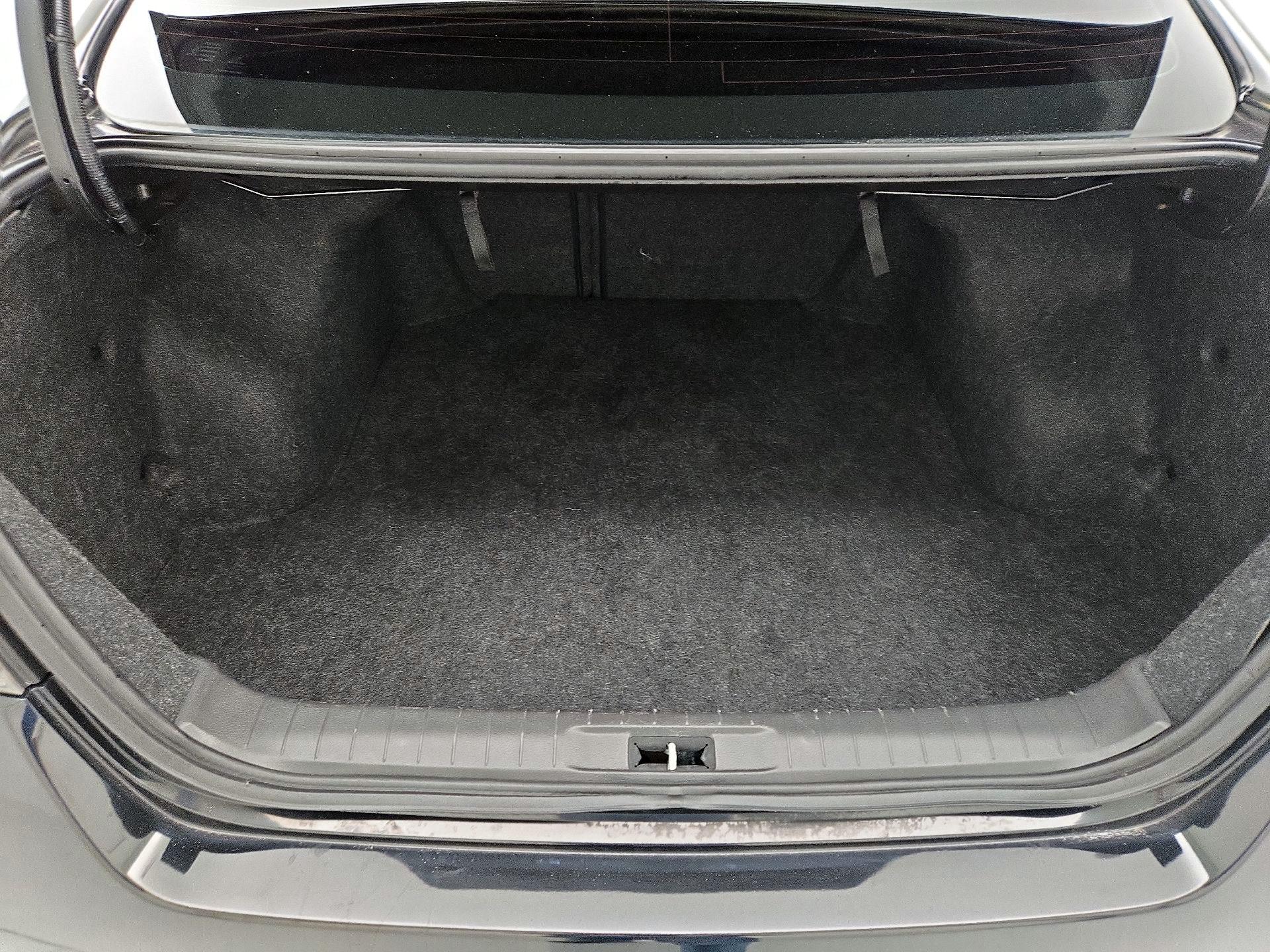 Thumbnail: 2015 Nissan Altima - 20