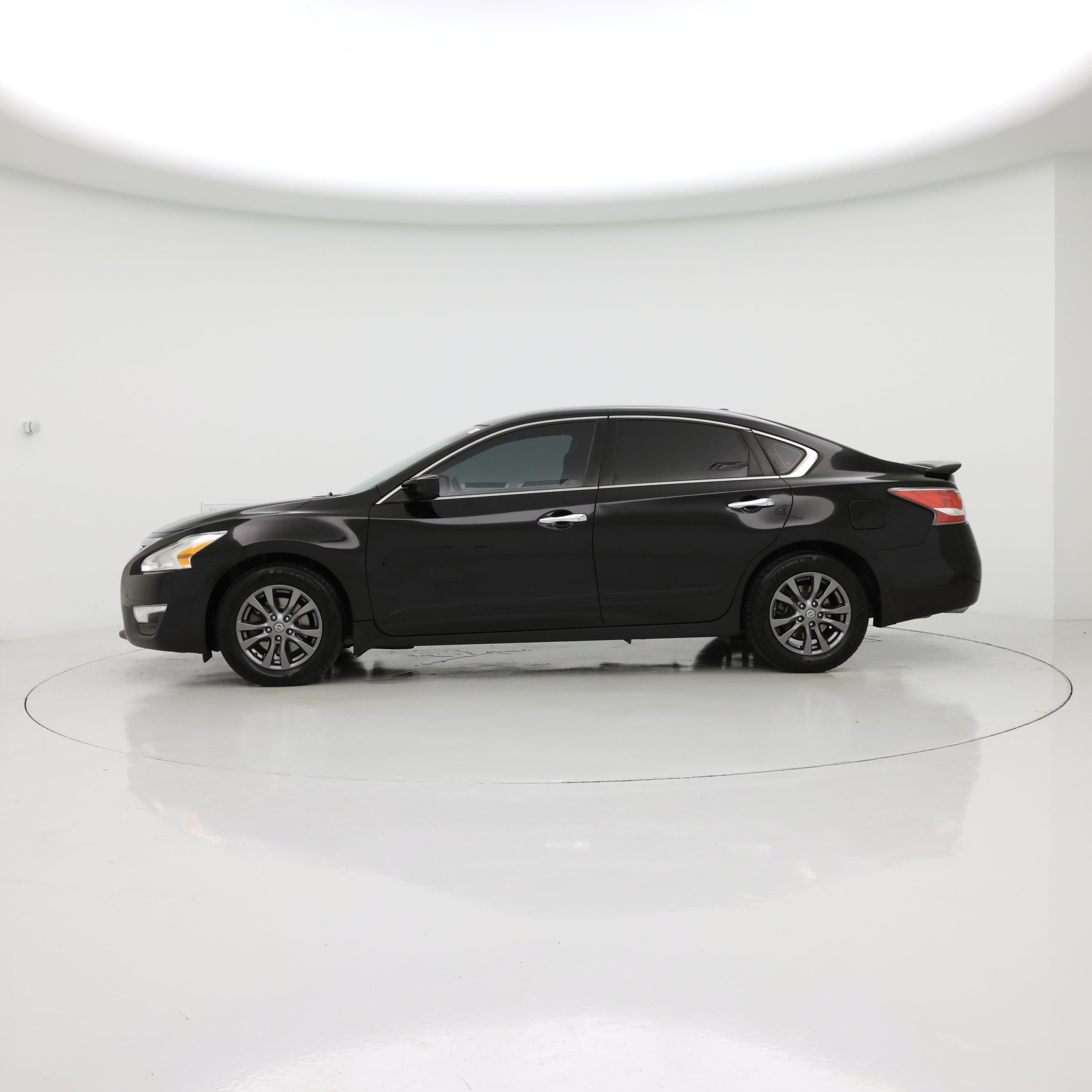 Thumbnail: 2015 Nissan Altima - 3