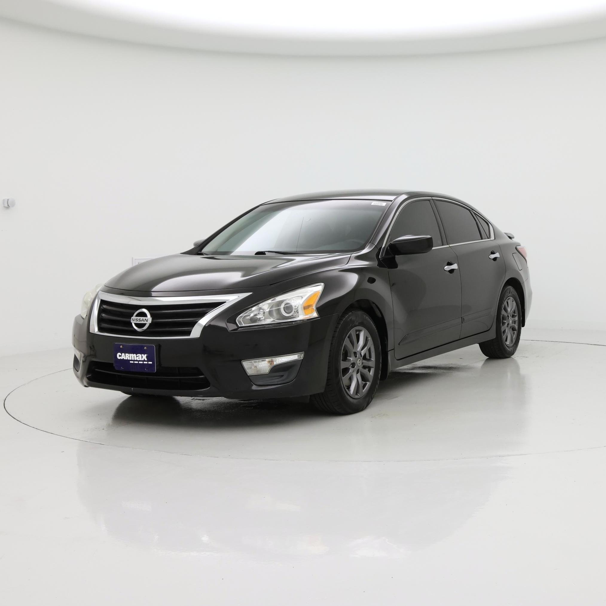 Thumbnail: 2015 Nissan Altima - 4